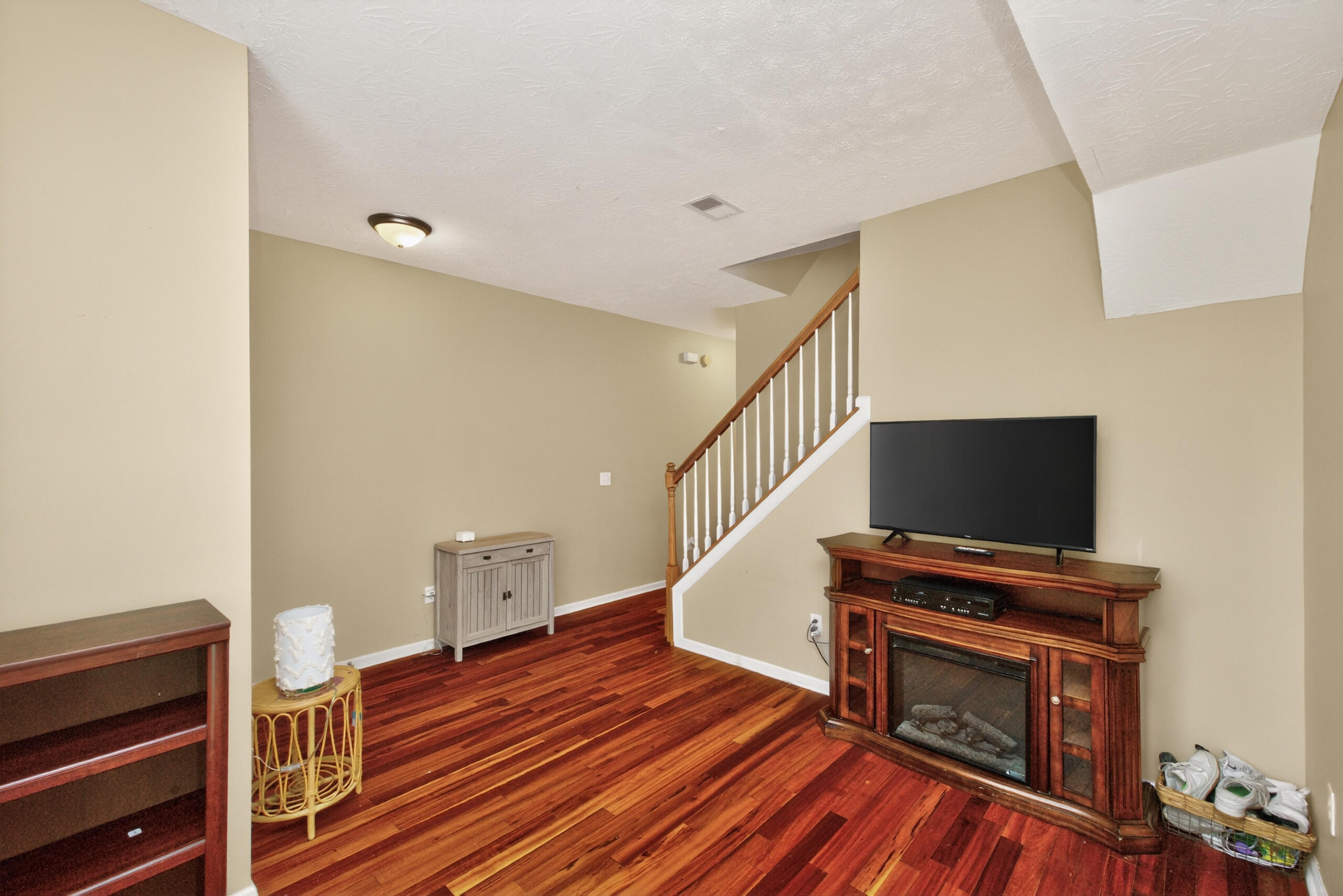 3109 Glengarth Park Property Photo 3