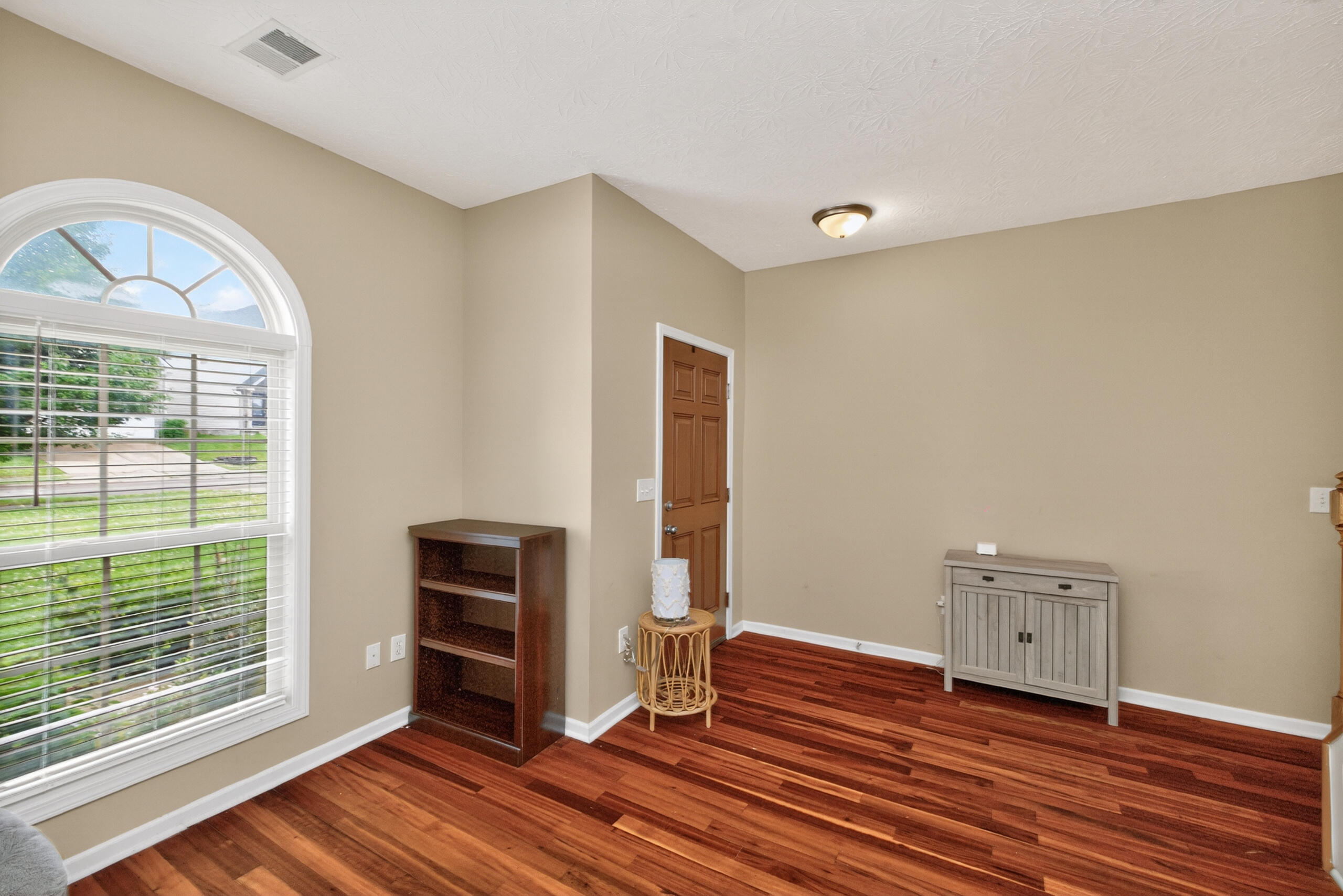 3109 Glengarth Park Property Photo 4
