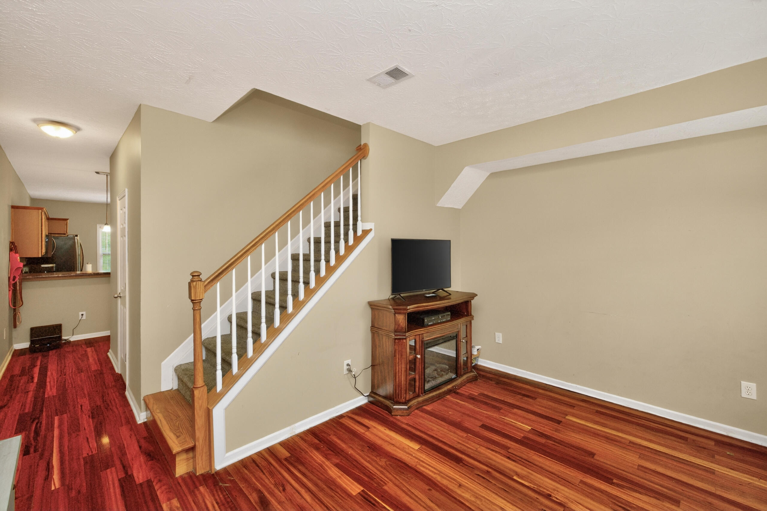 3109 Glengarth Park Property Photo 5