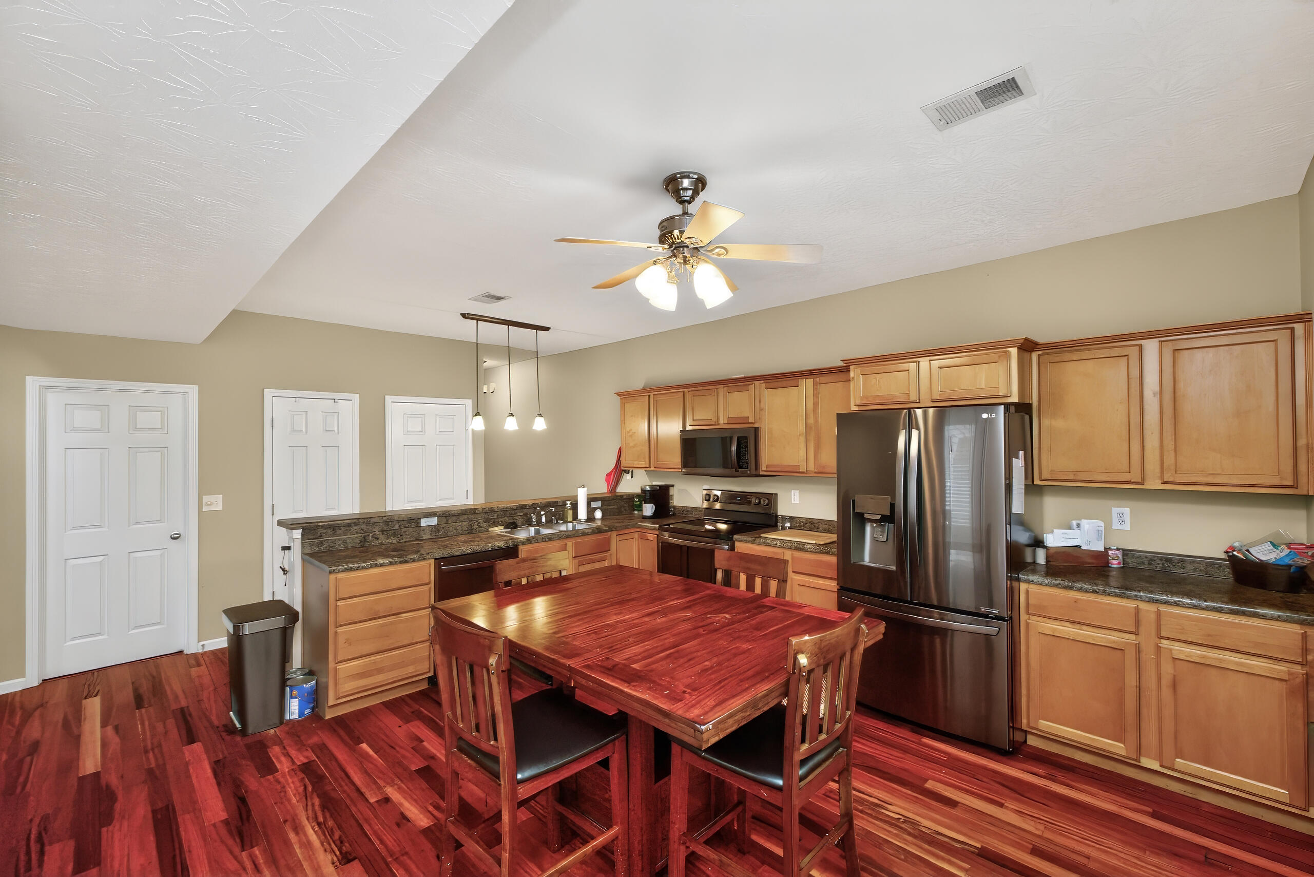 3109 Glengarth Park Property Photo 9