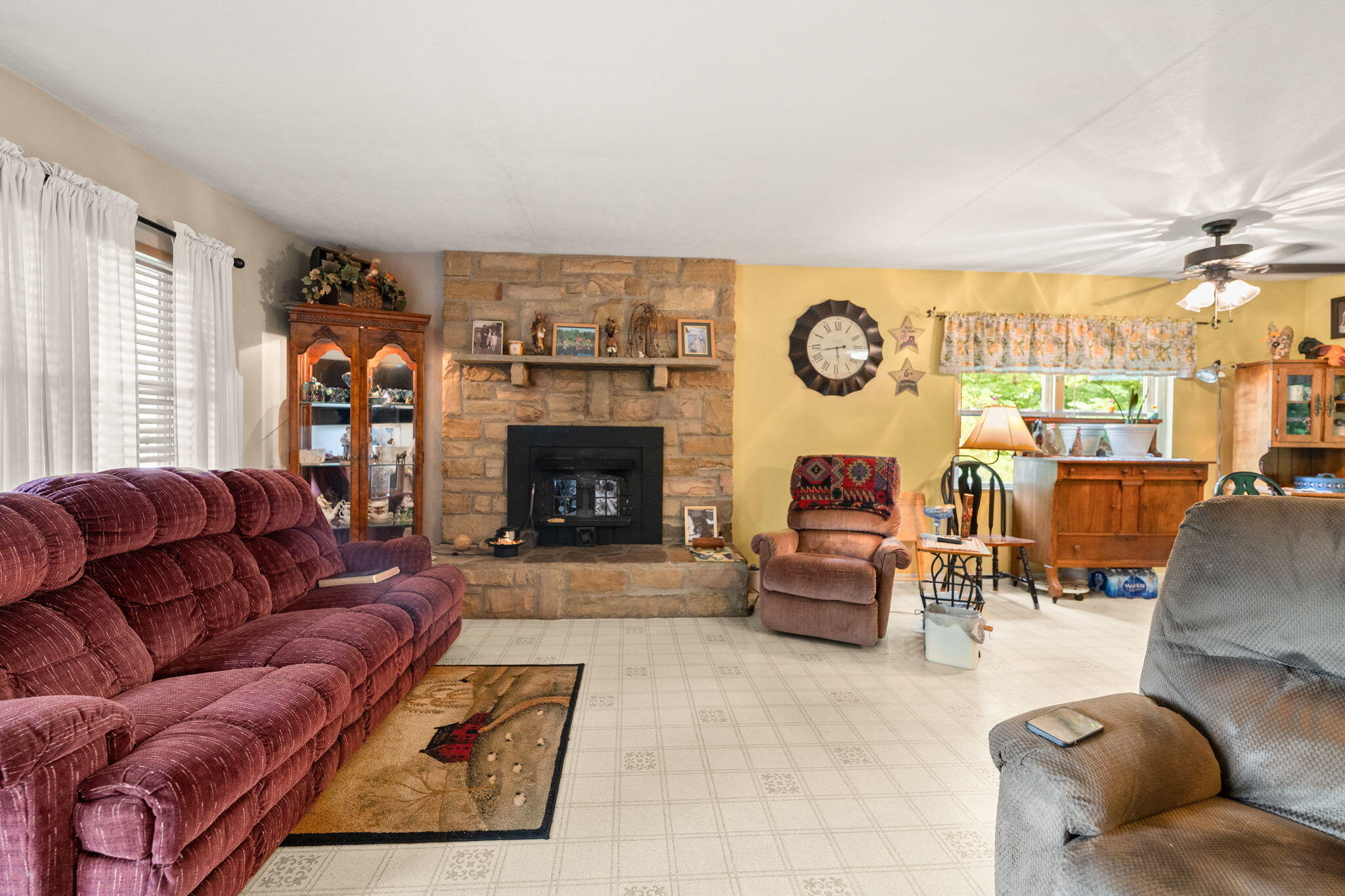 109 Everett Lane Property Photo 12