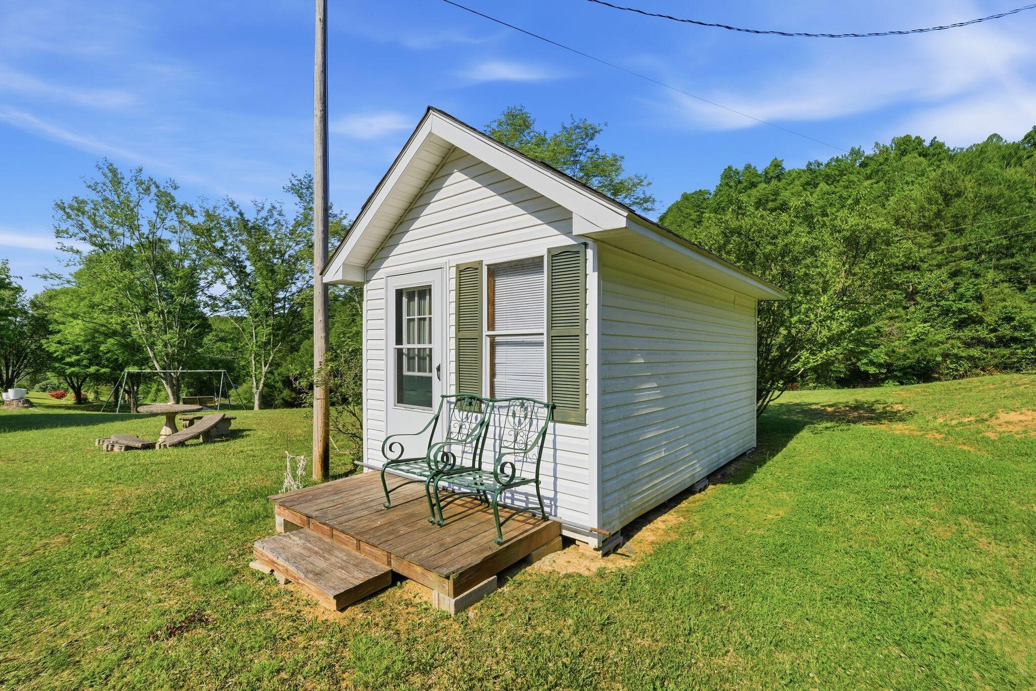 340 Dean Road Property Photo 27