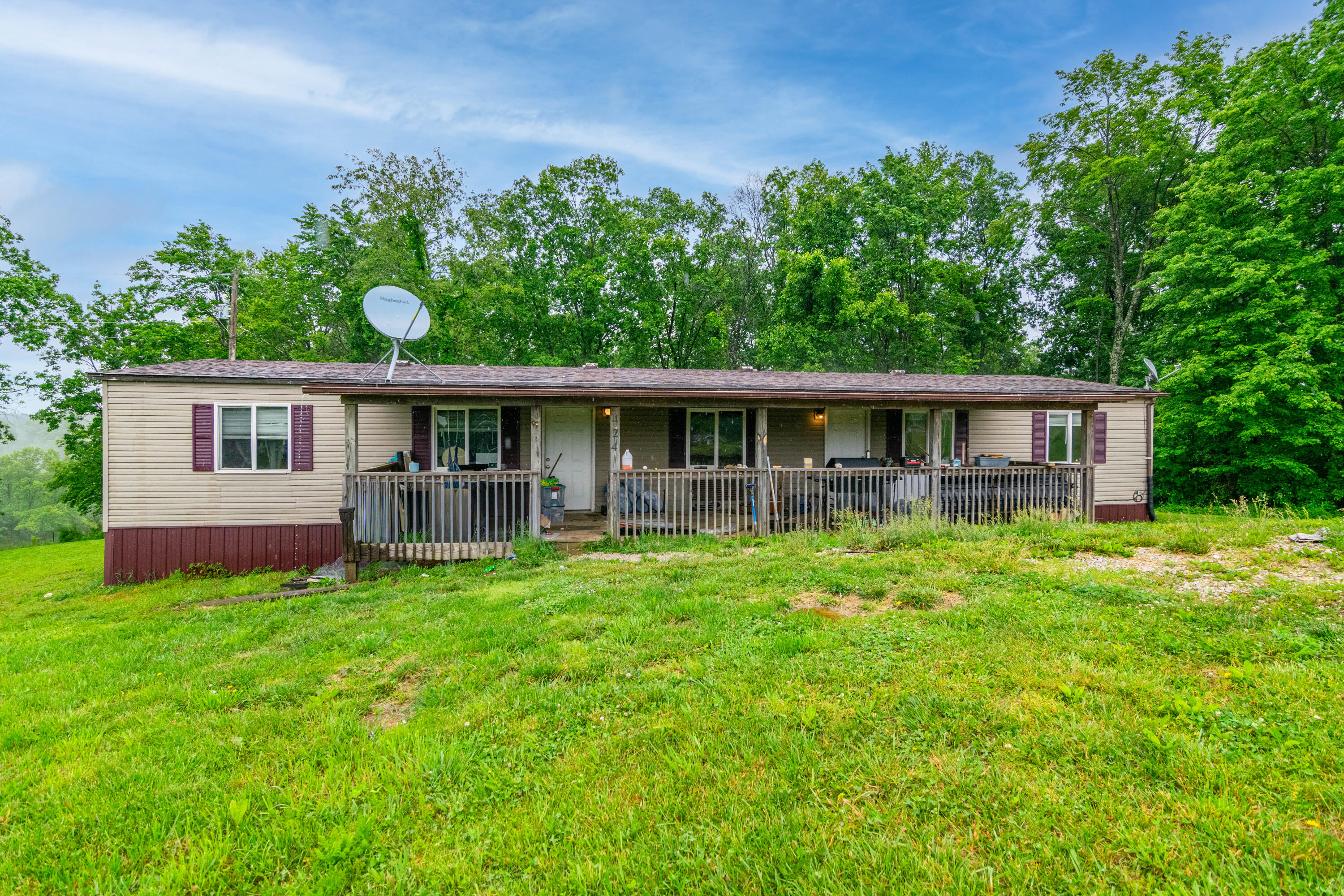 424 Powers Road Property Photo 1