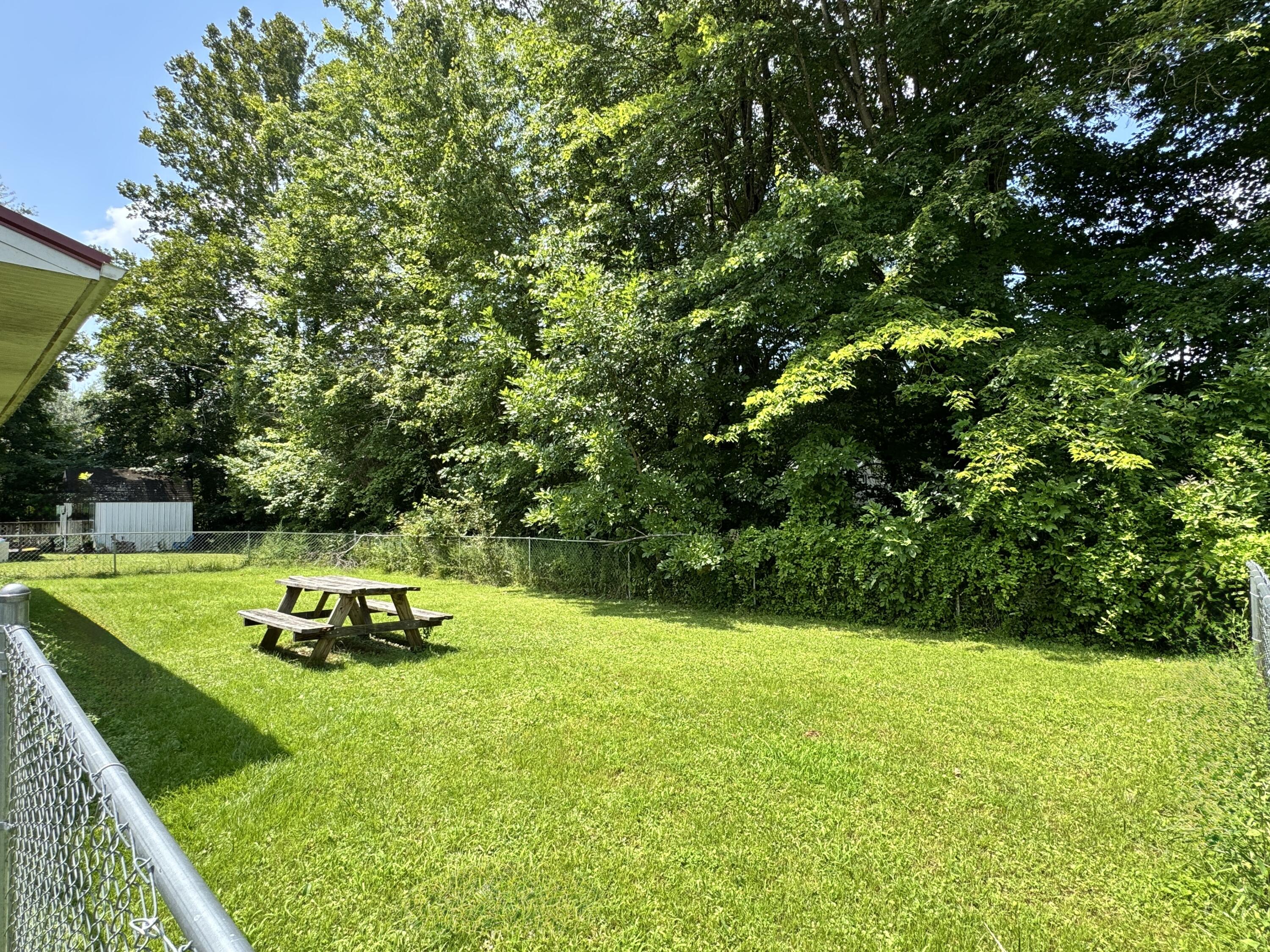 809 Boone Place Property Photo 3