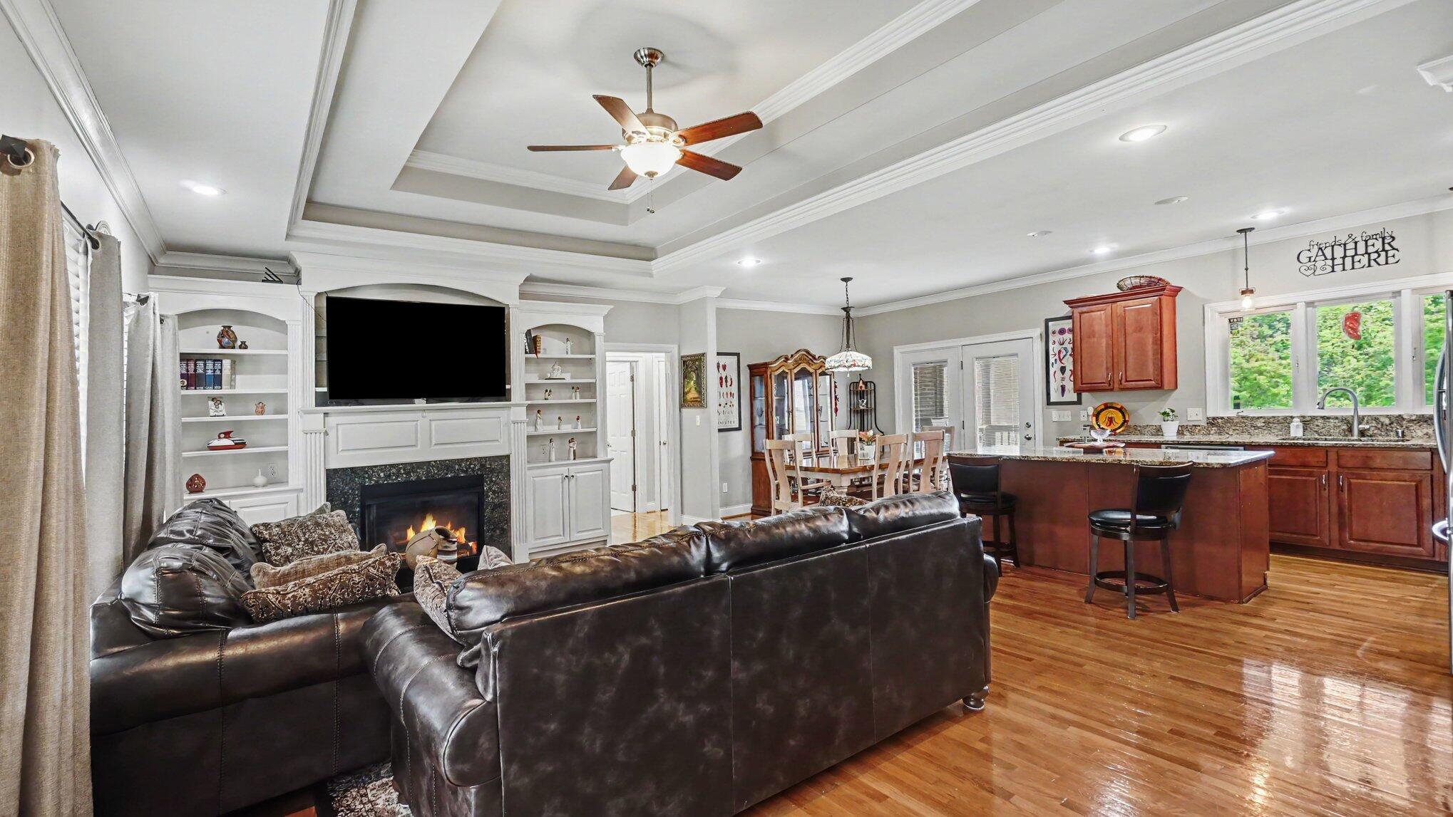 1004 Cherry Court Property Photo 7