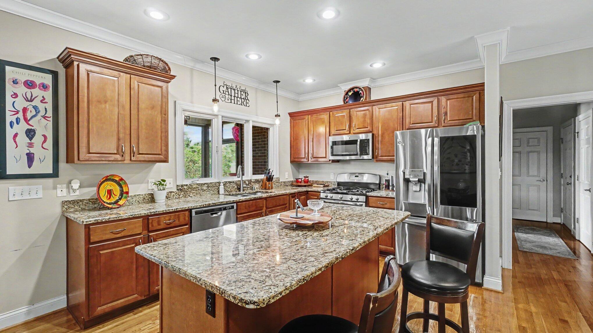 1004 Cherry Court Property Photo 10