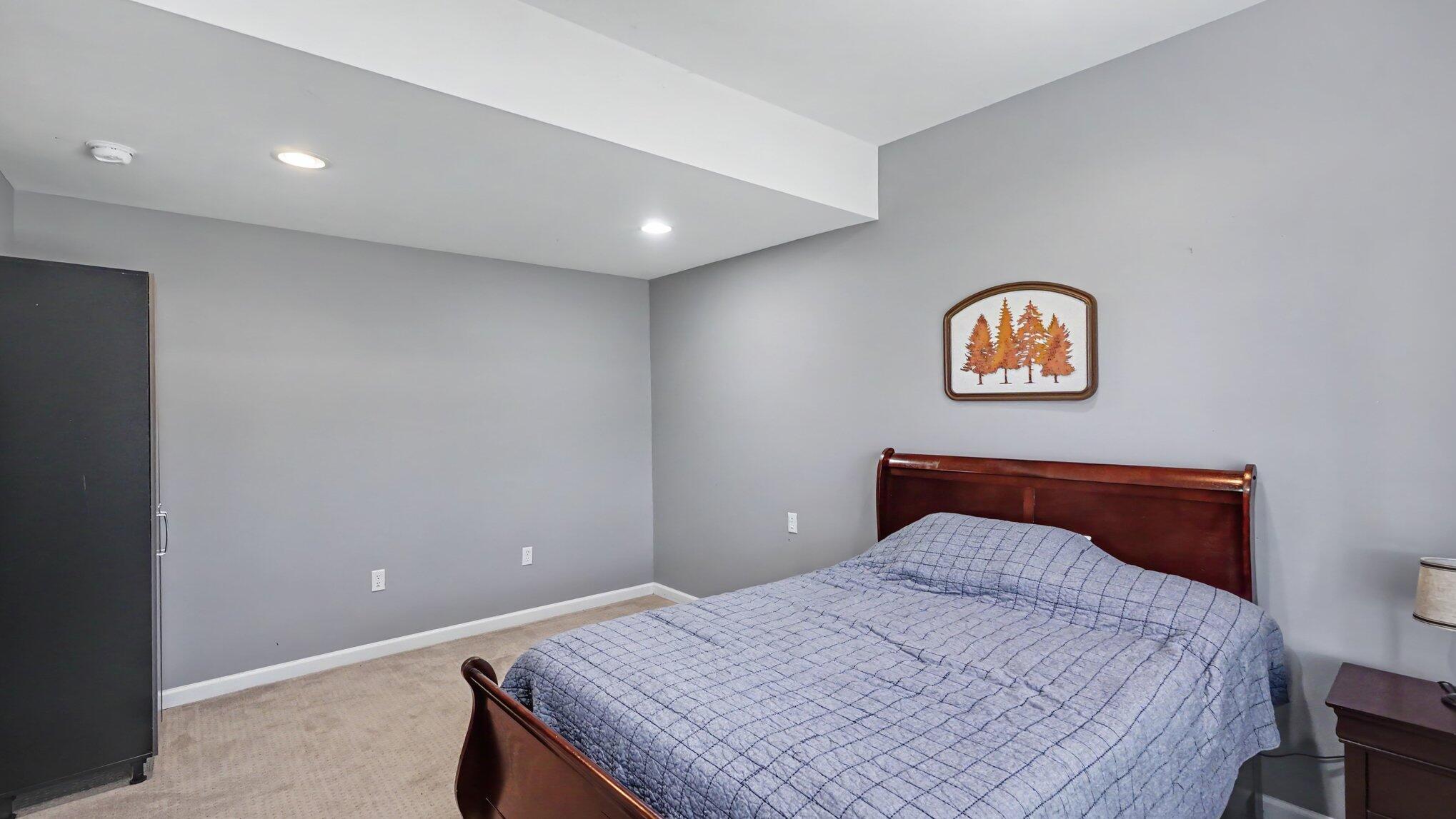 1004 Cherry Court Property Photo 25