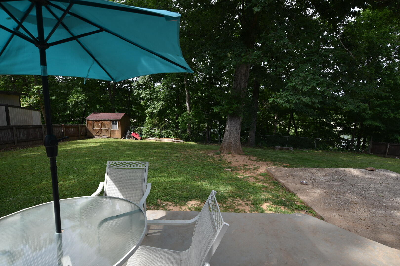 736 E Lakeshore Drive Property Photo 14