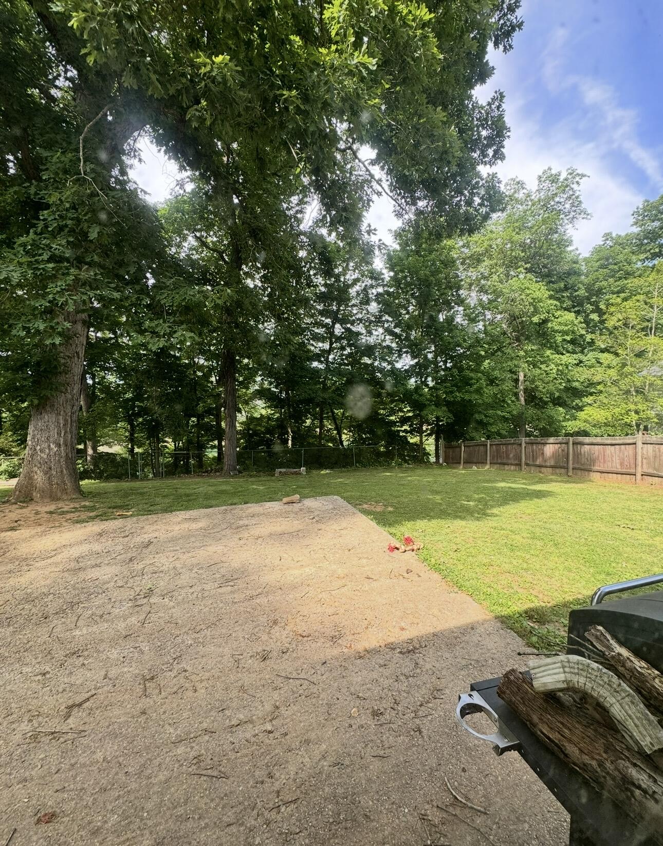736 E Lakeshore Drive Property Photo 18