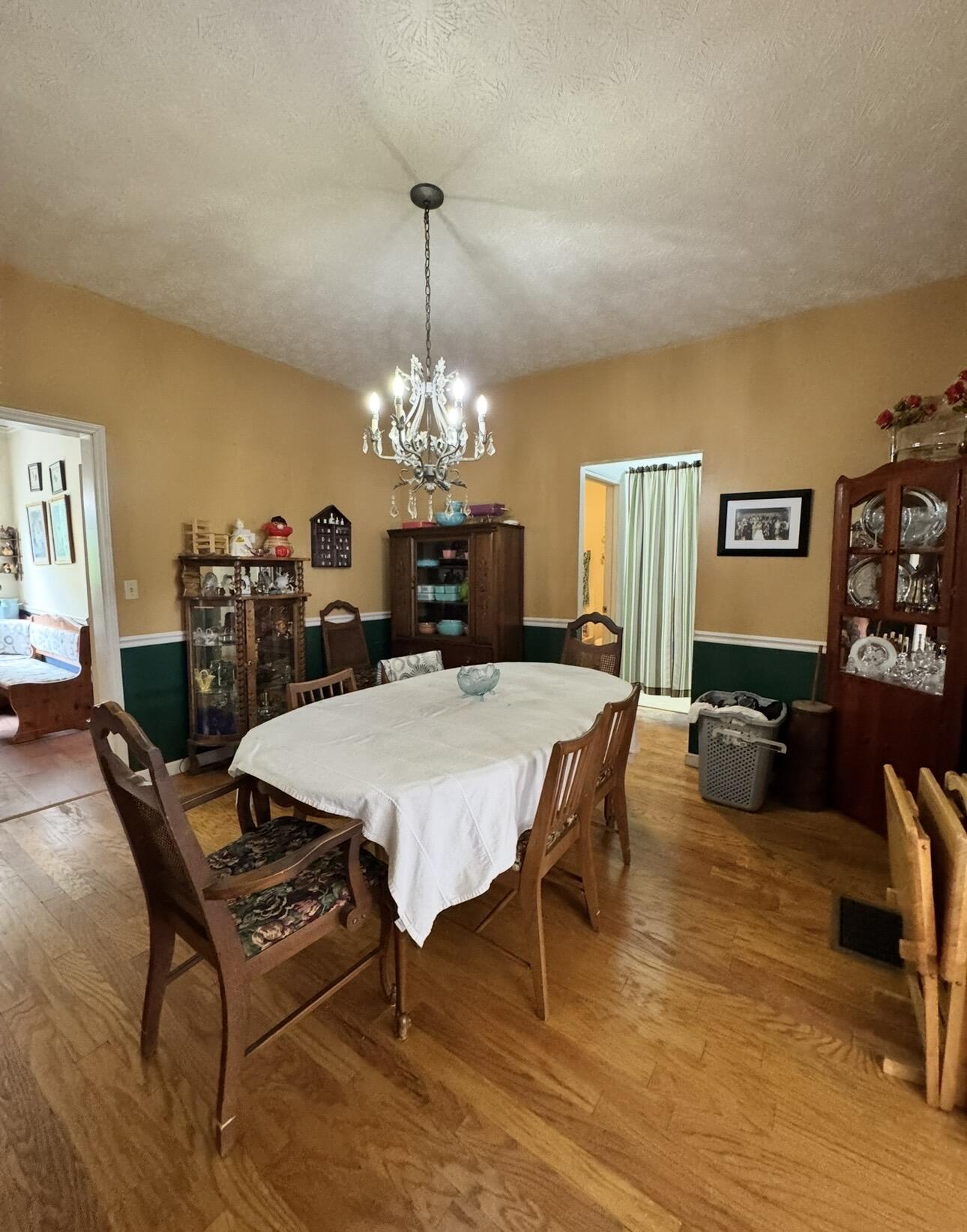 736 E Lakeshore Drive Property Photo 25