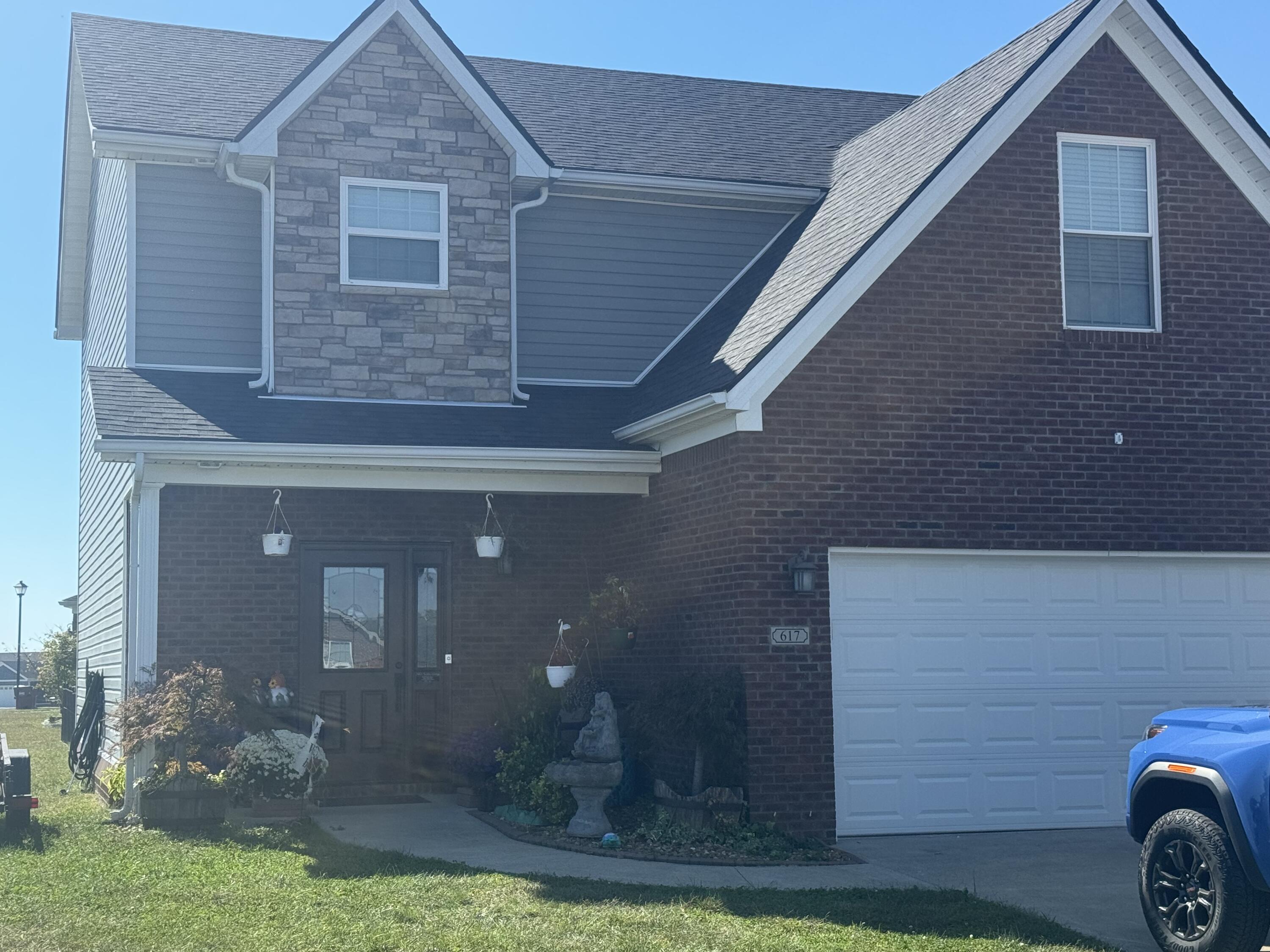 617 Fairfax Lane Property Photo 4