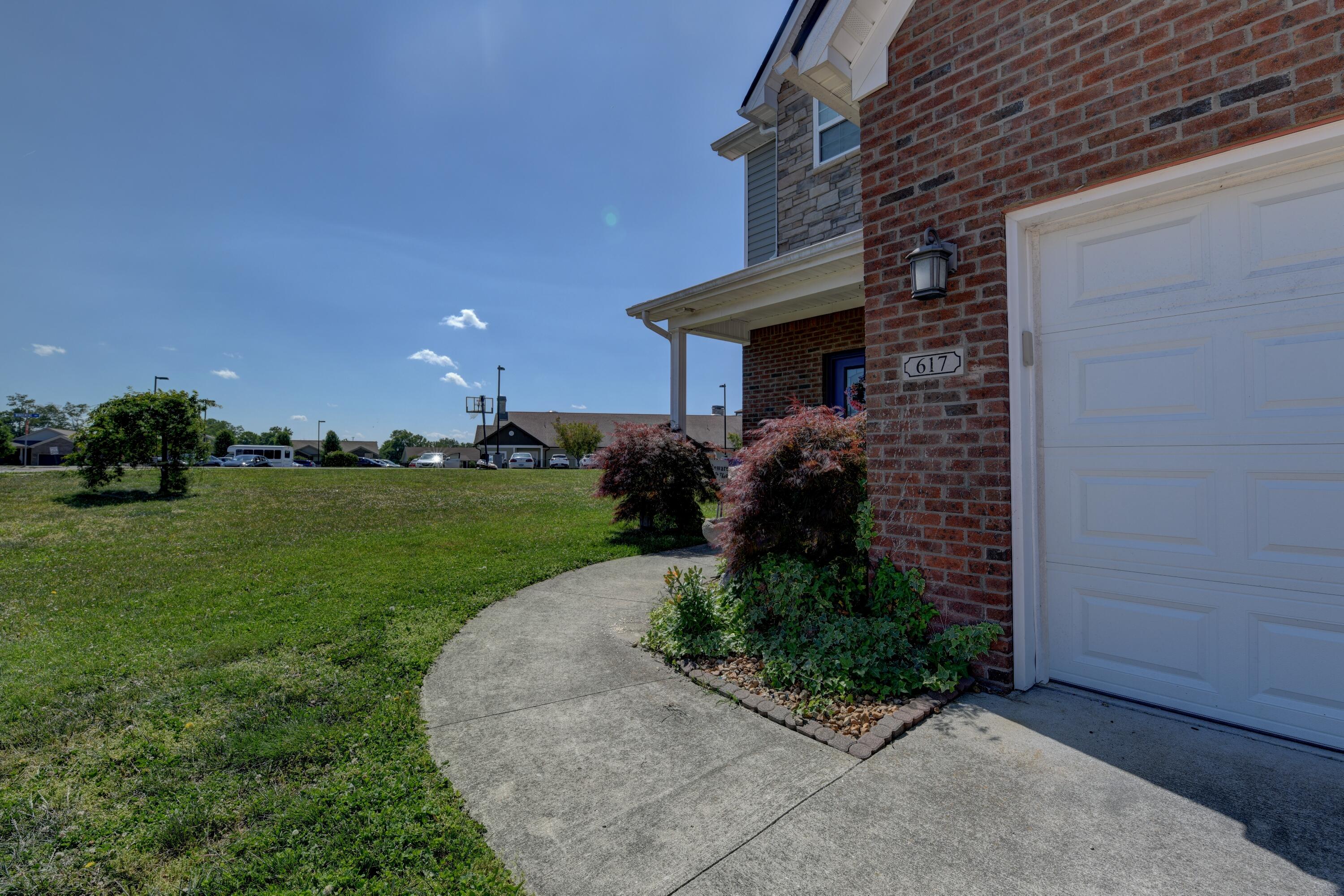 617 Fairfax Lane Property Photo 8