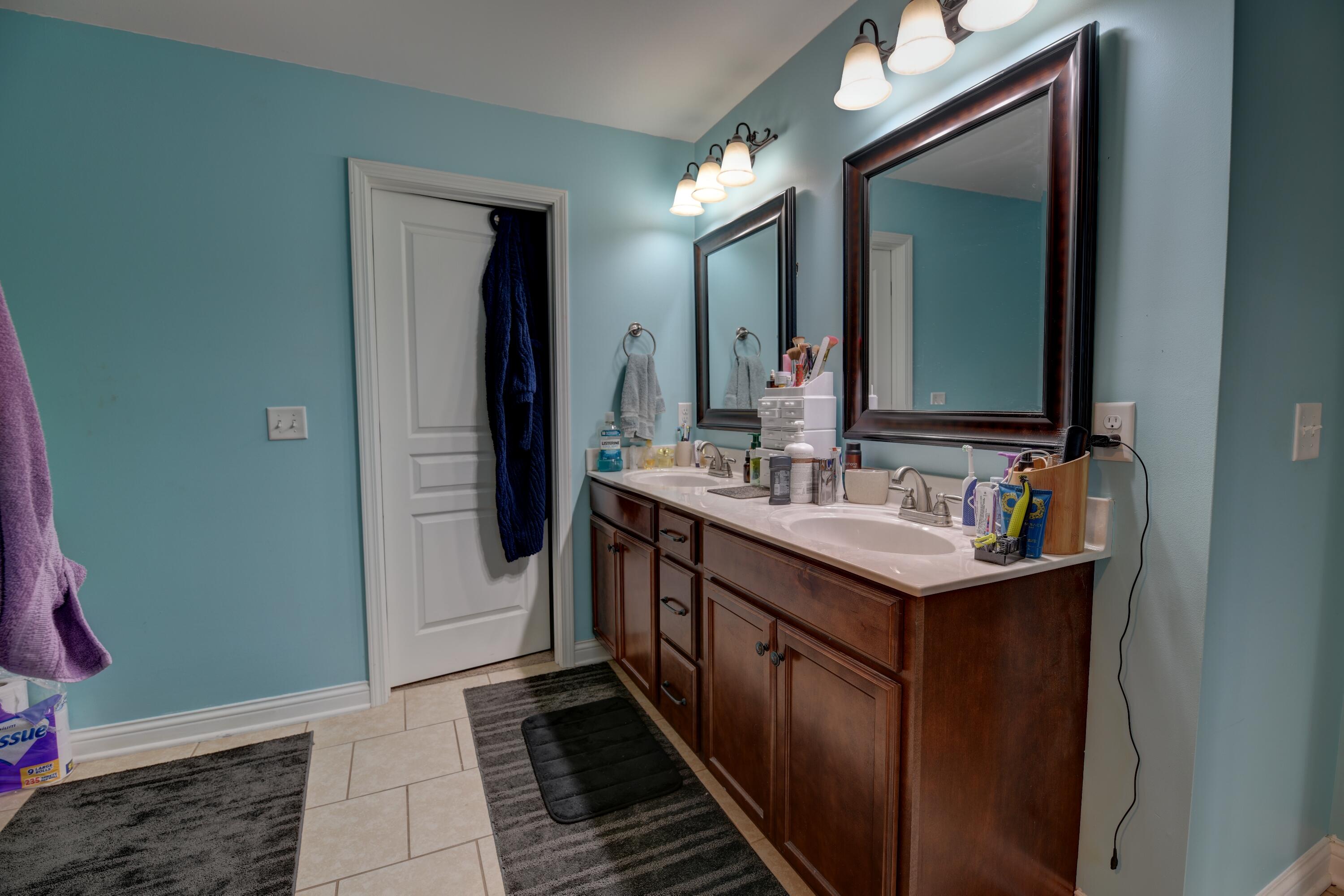 617 Fairfax Lane Property Photo 20