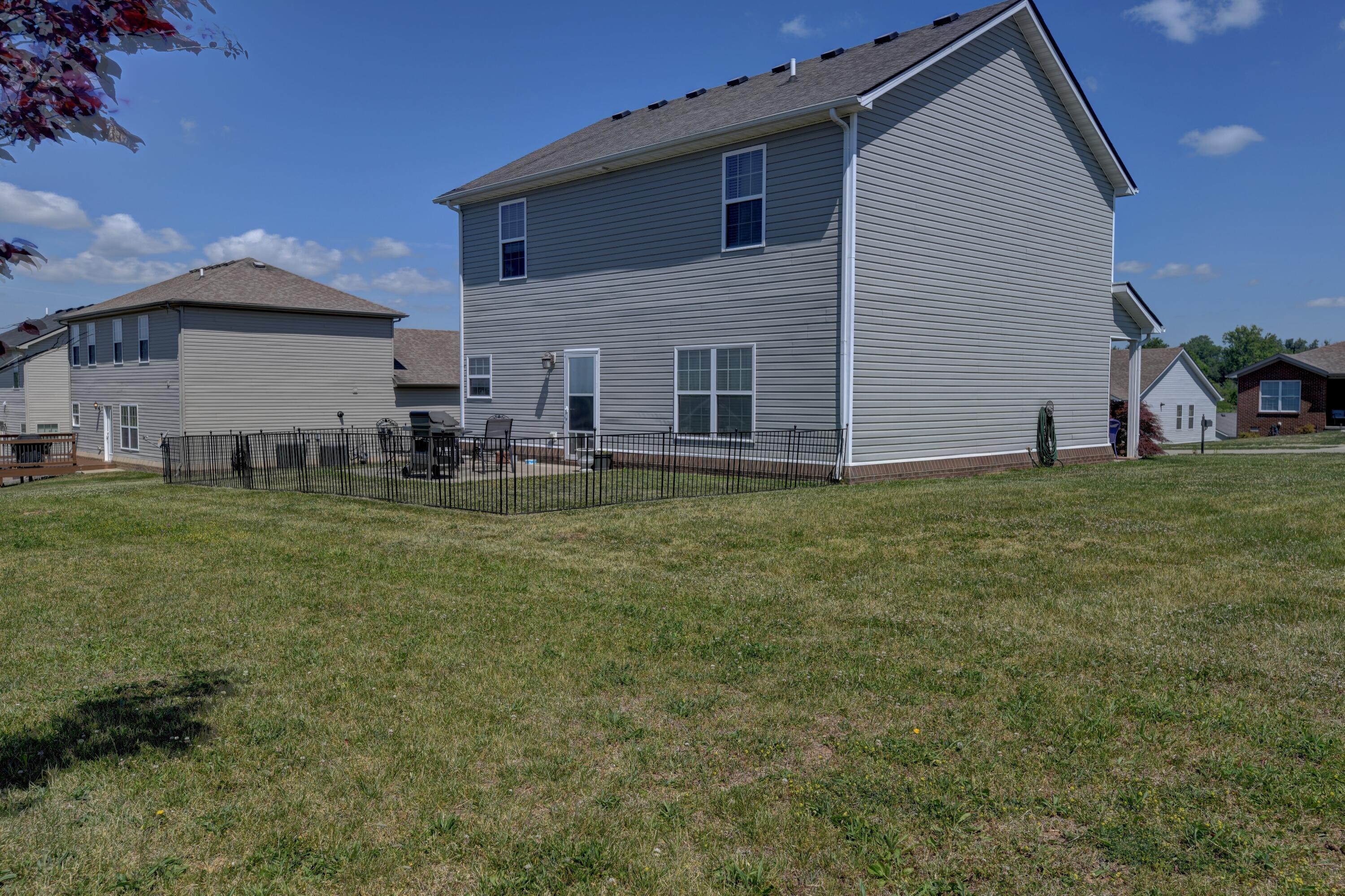 617 Fairfax Lane Property Photo 25