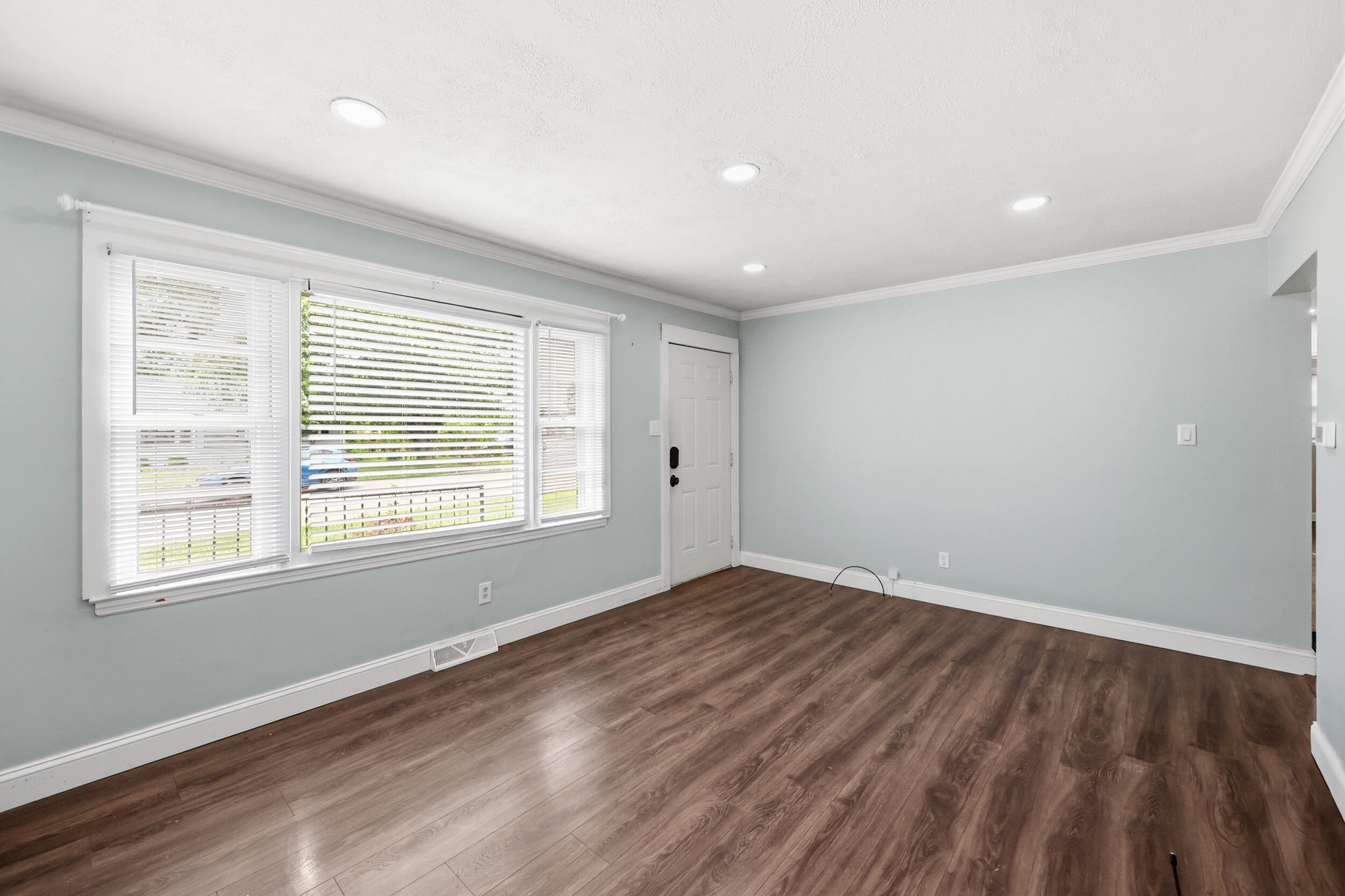 312 Logan Avenue Property Photo 7