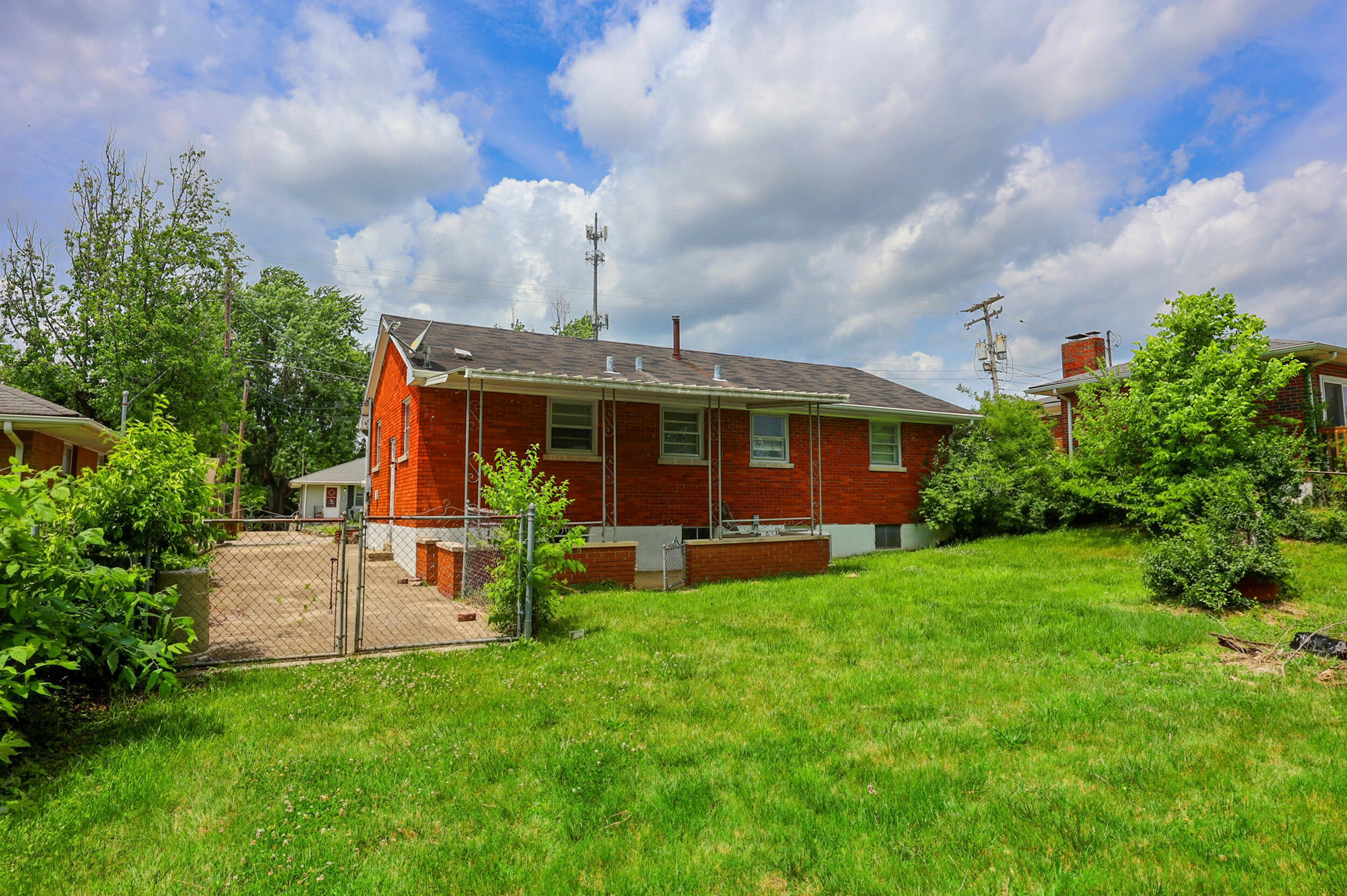 312 Logan Avenue Property Photo 30