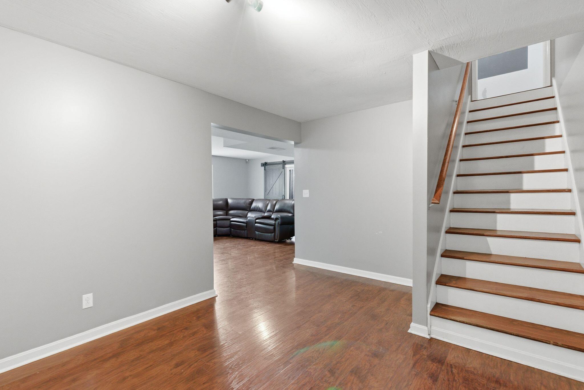 108 Bartlett Court Property Photo 19