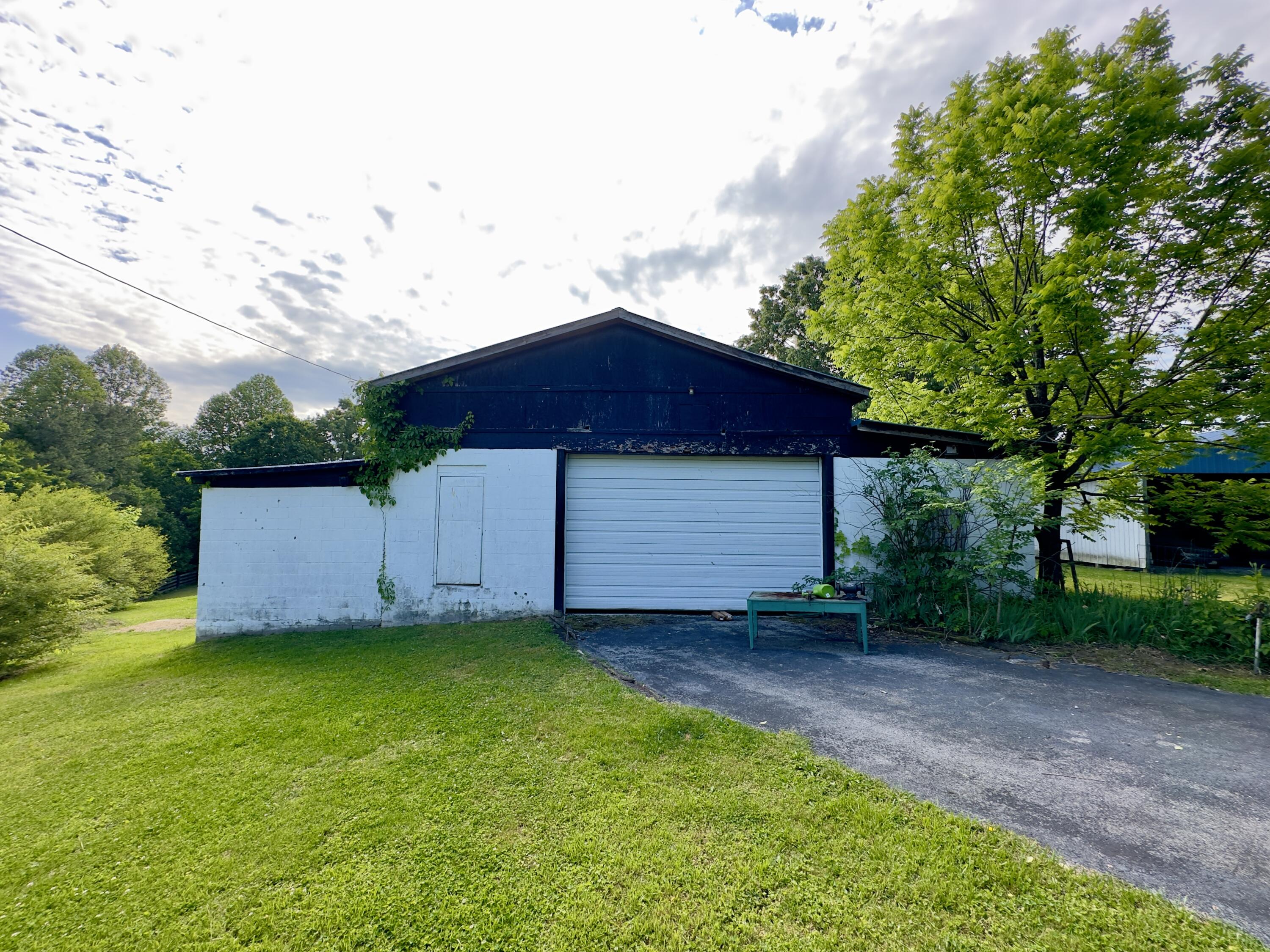 160 Dean King Road Property Photo 33