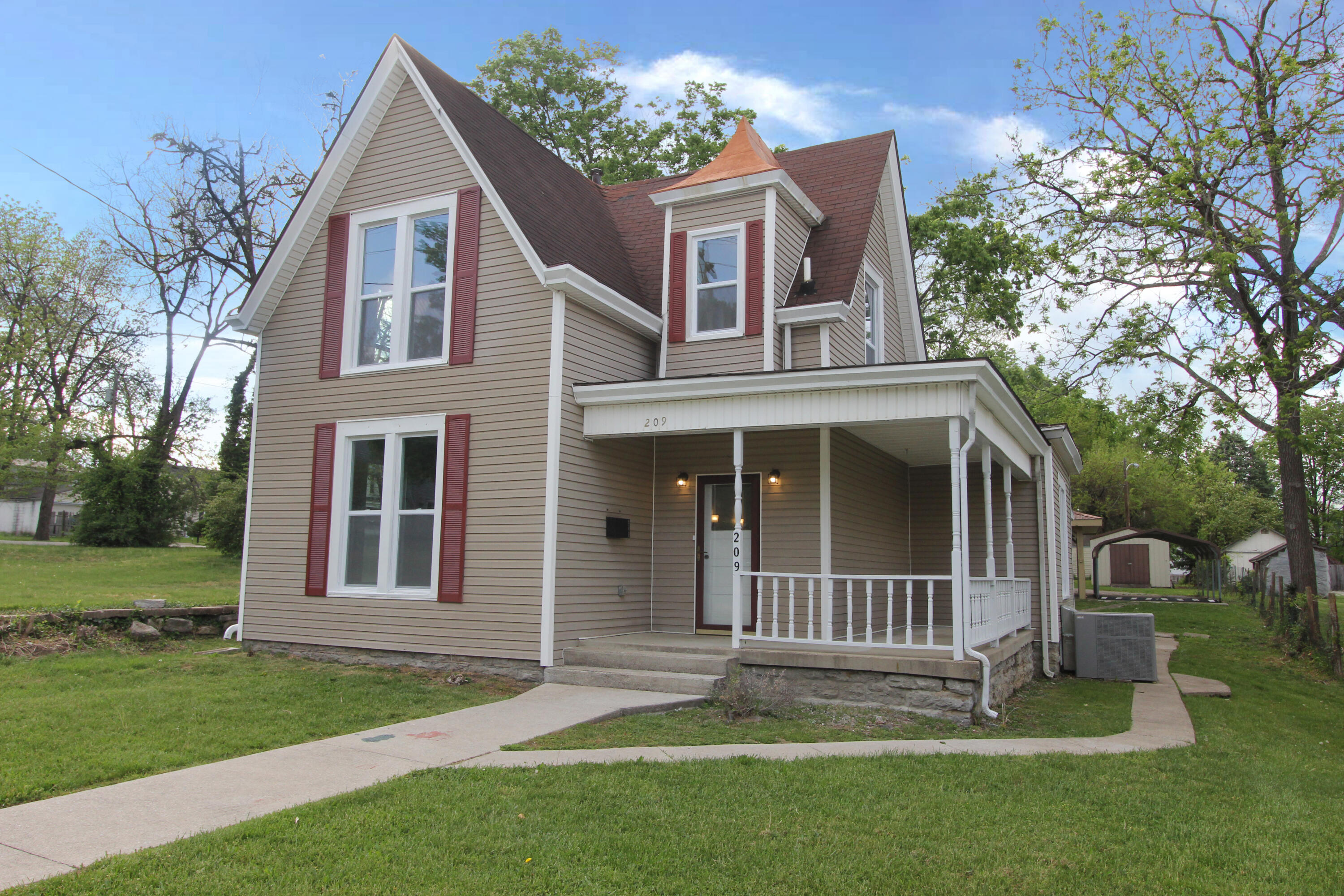 209 Boone Avenue Property Photo 2