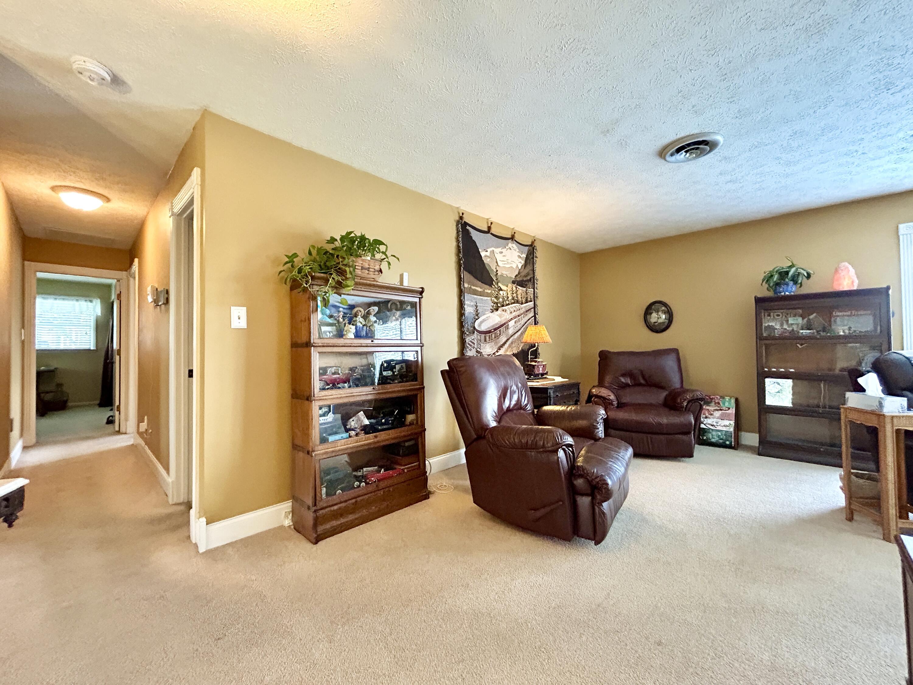 30 Highview Circle Property Photo 20