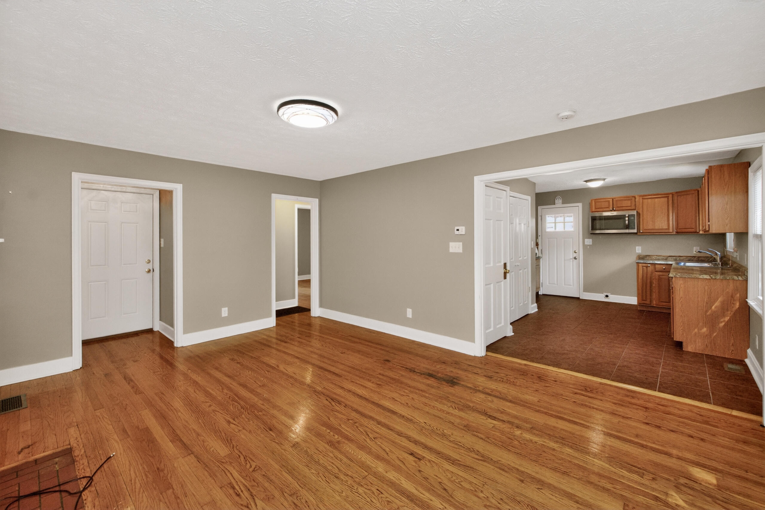 445 Fitzpatrick Street Property Photo 6