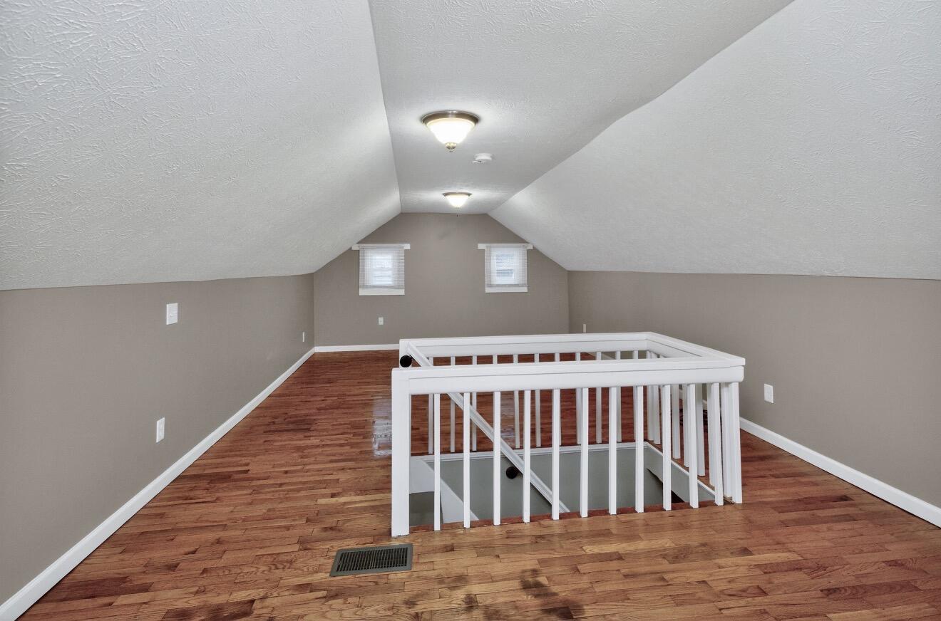 445 Fitzpatrick Street Property Photo 15
