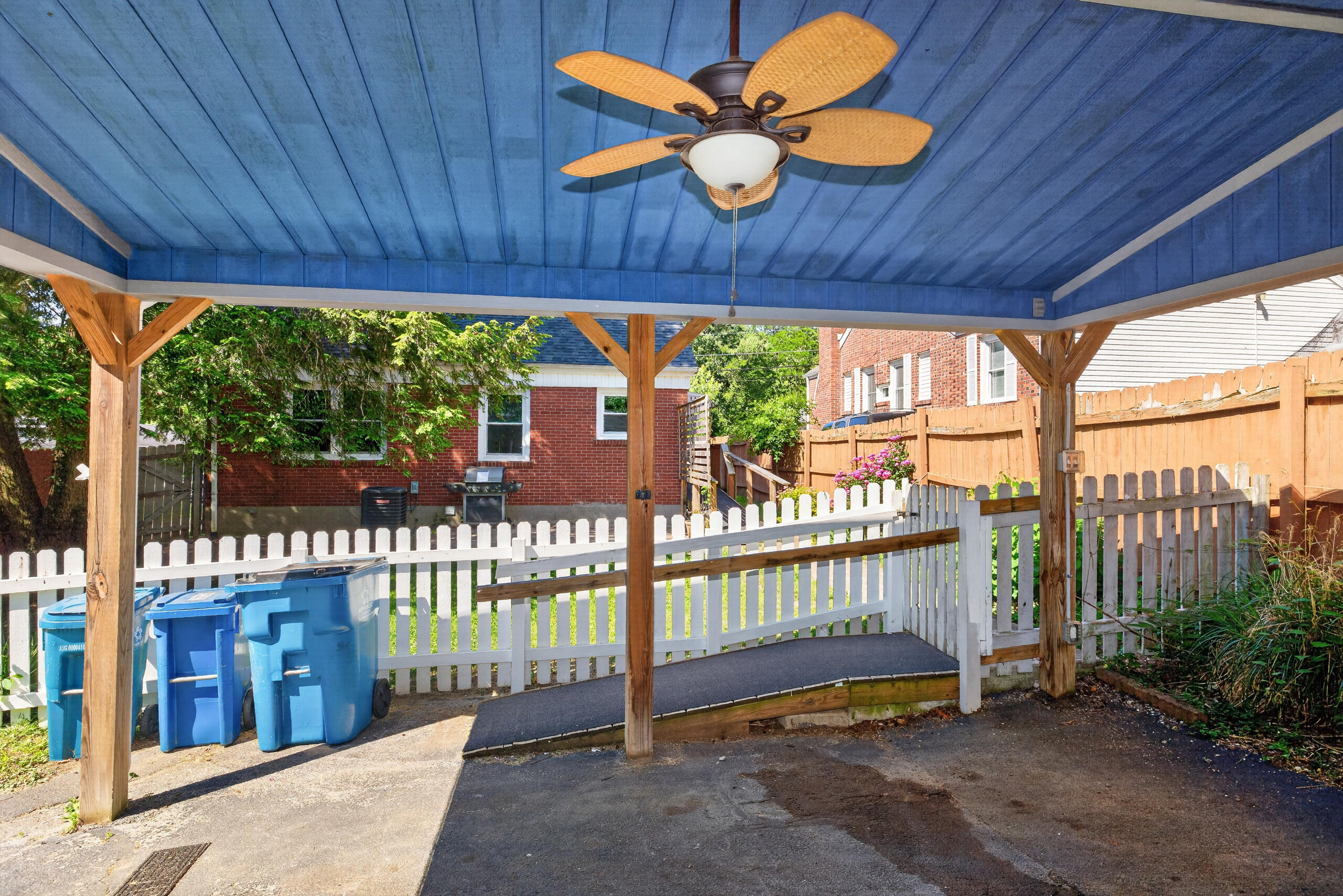 445 Fitzpatrick Street Property Photo 23