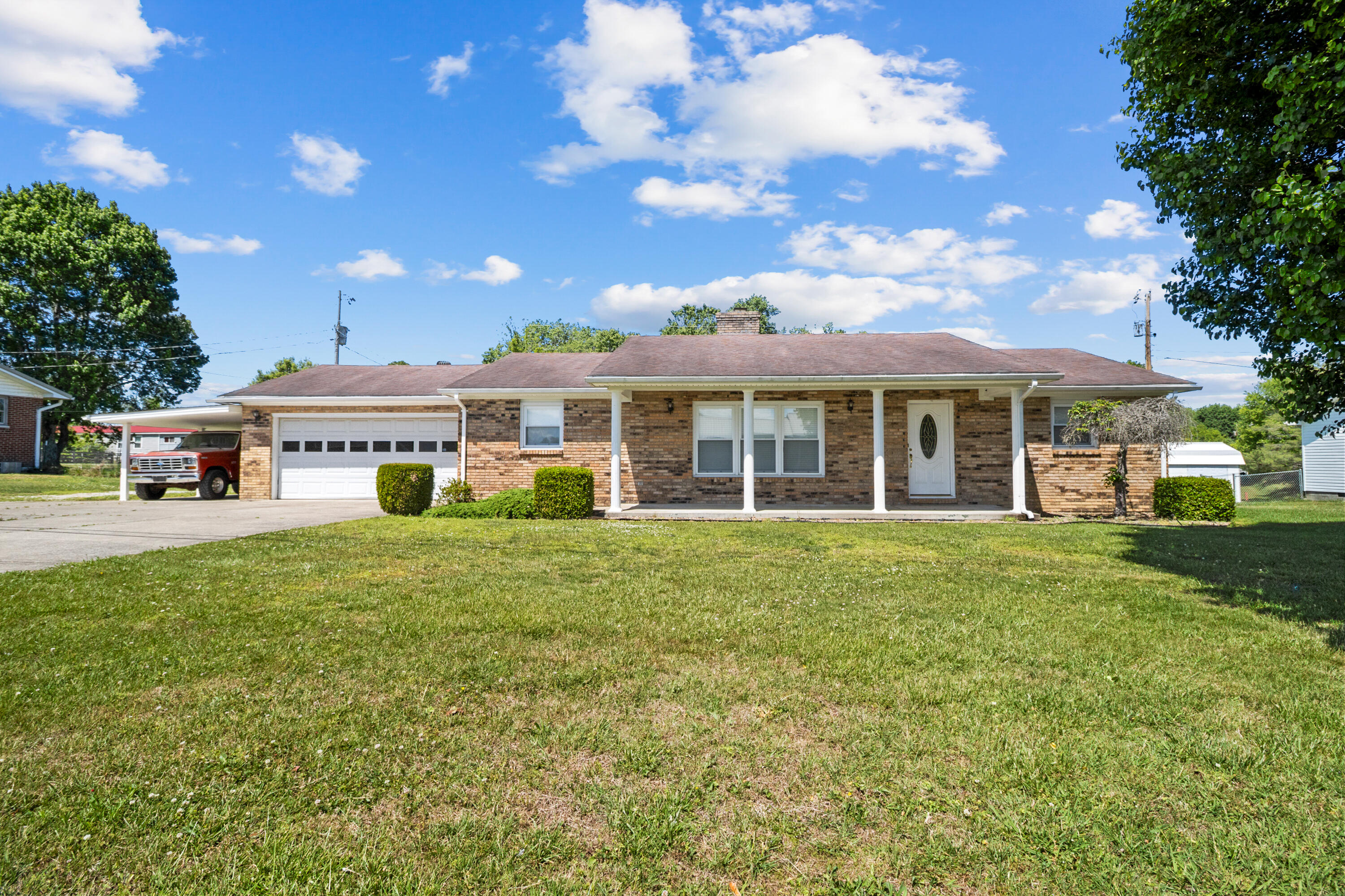 2015 Old Whitley Road Property Photo 5