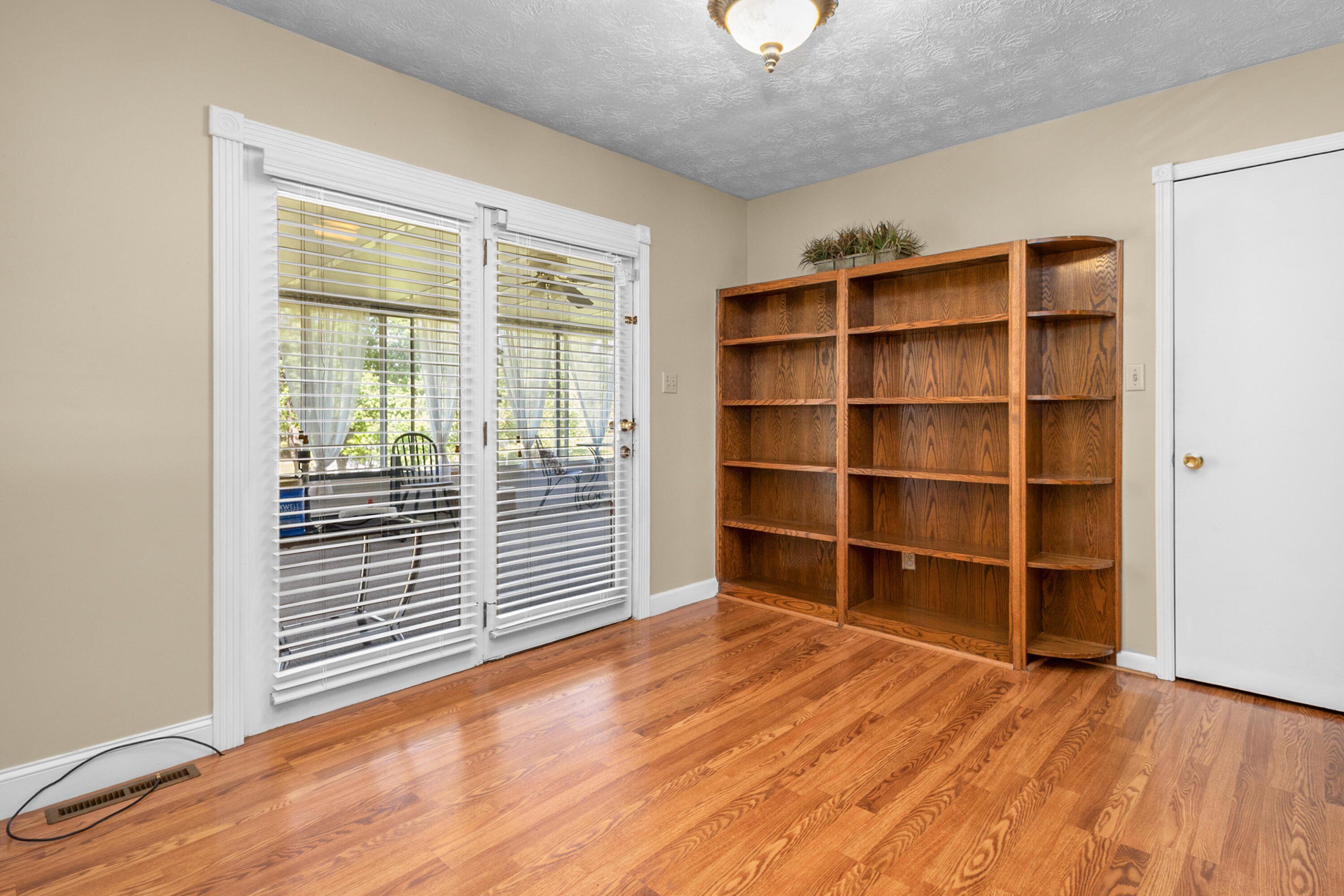 2015 Old Whitley Road Property Photo 33