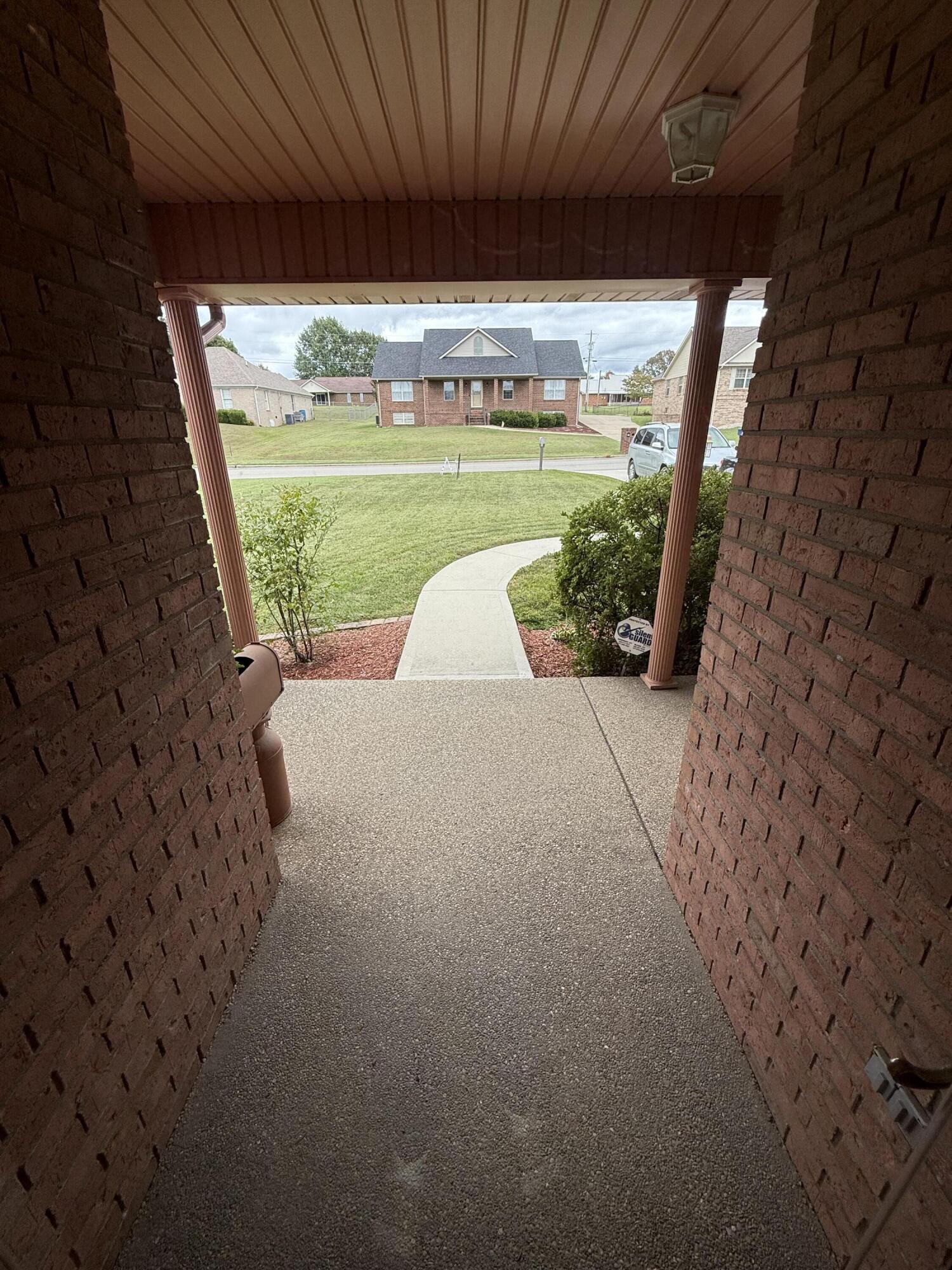 125 Hidden Loop Drive Property Photo 2