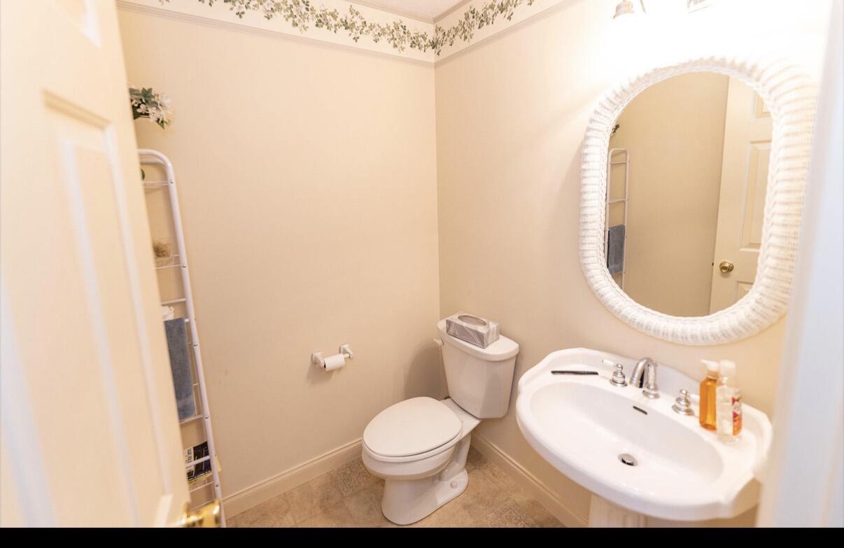 125 Hidden Loop Drive Property Photo 27