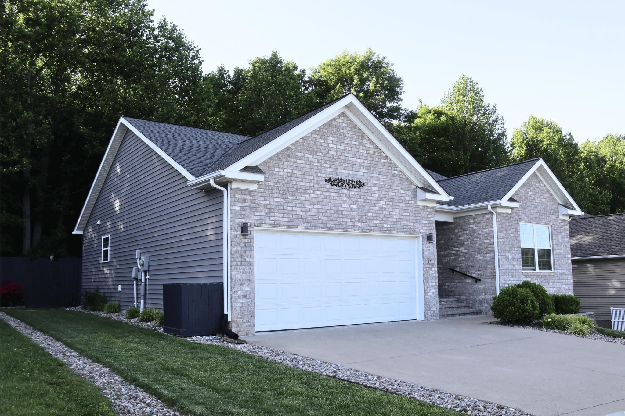 123 Ashkirk Lane