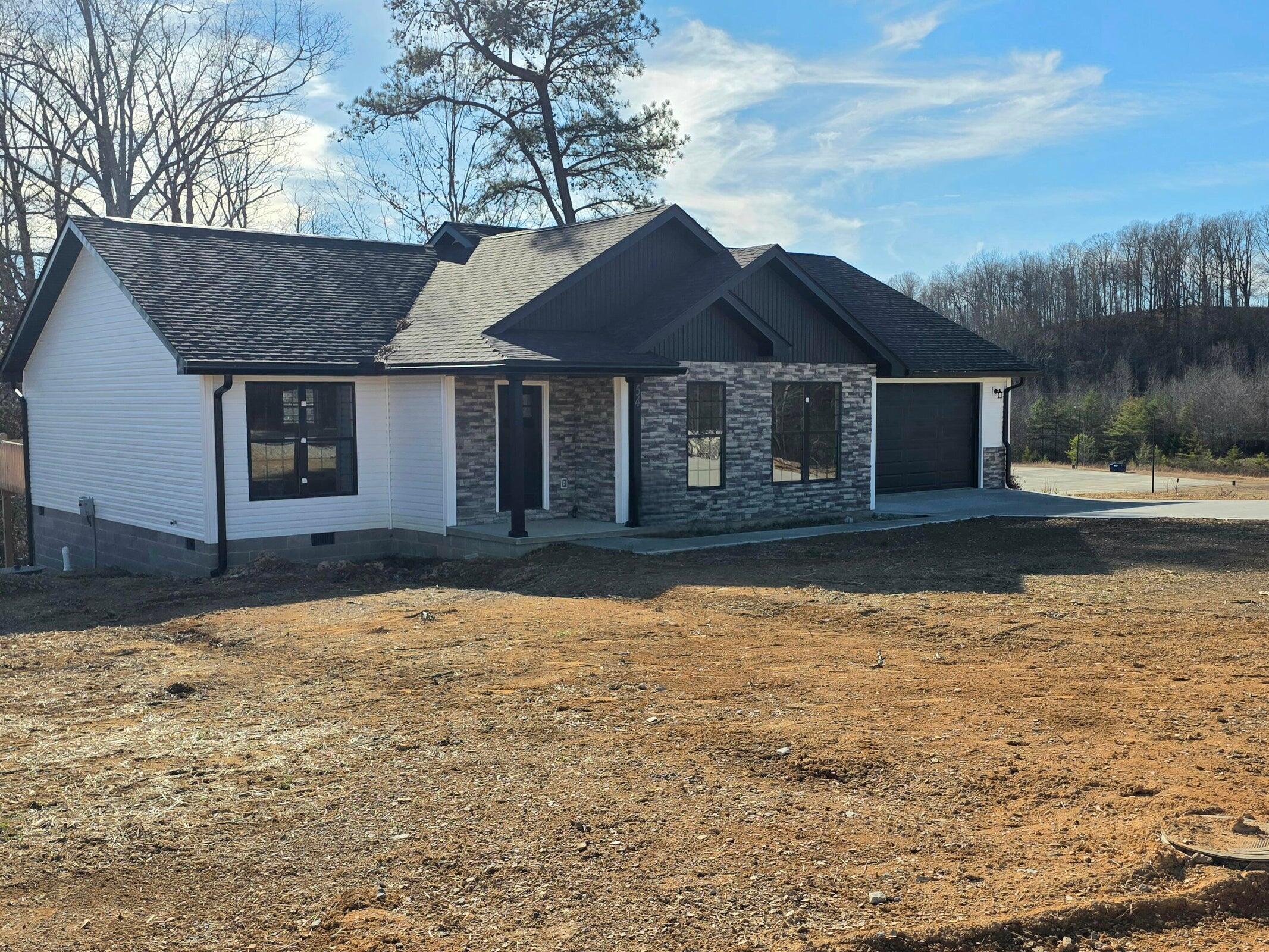 54 Emily Lane Property Photo 1