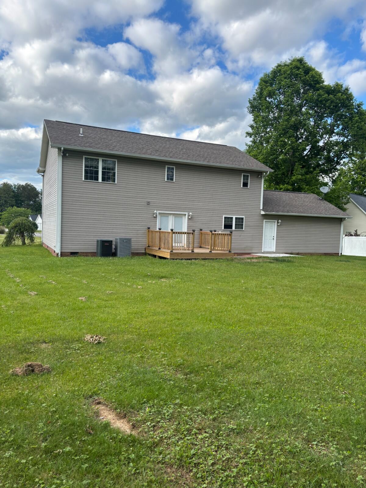 55 Fox Trail Property Photo 4