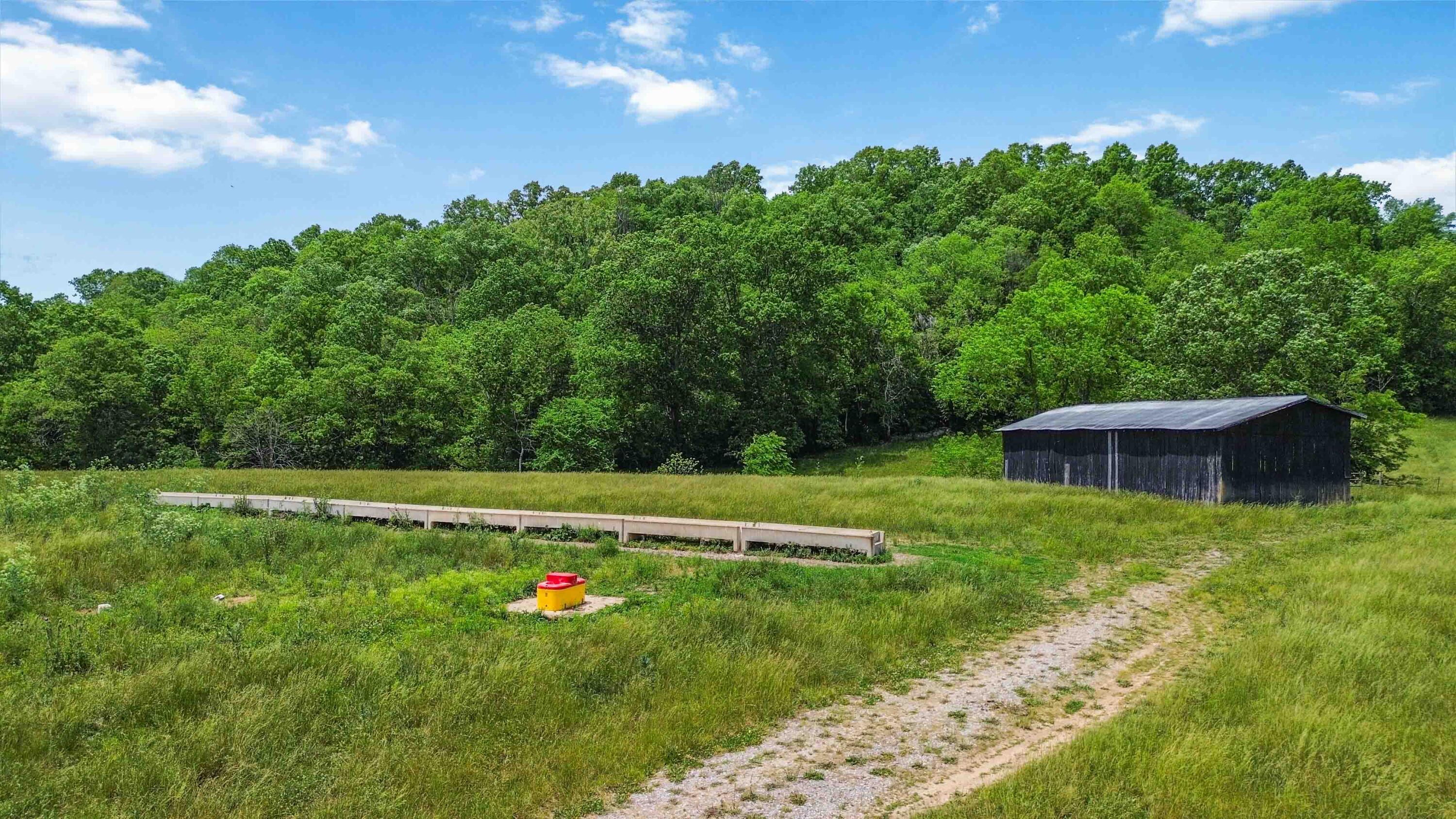 1490 Mule Shed Lane Property Photo 6
