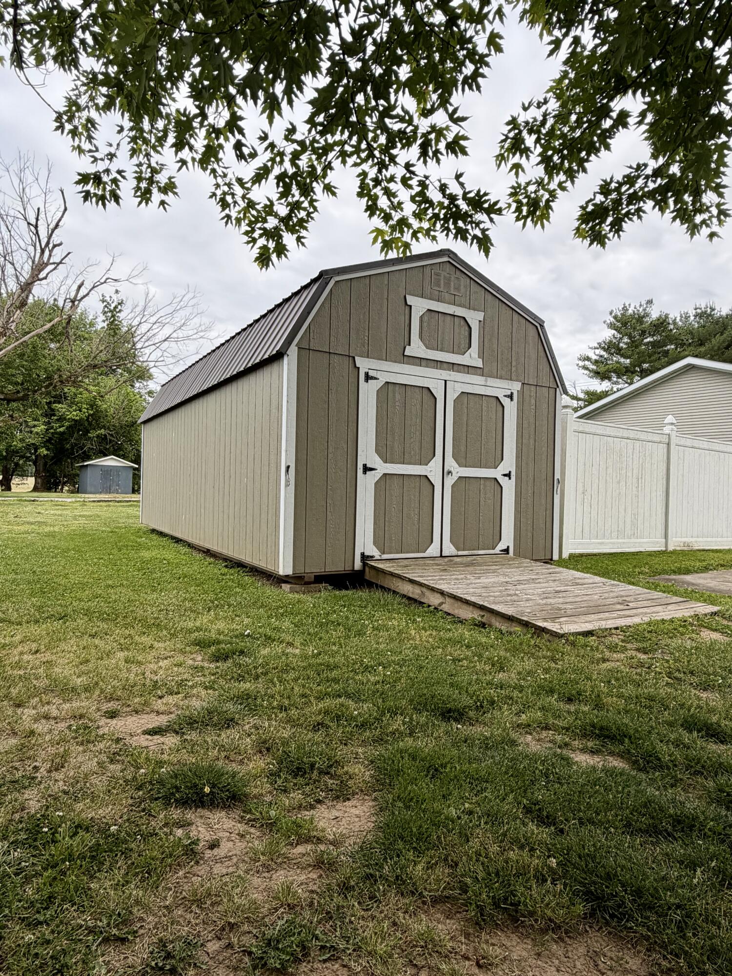 100 Blue Waters Drive Property Photo 10