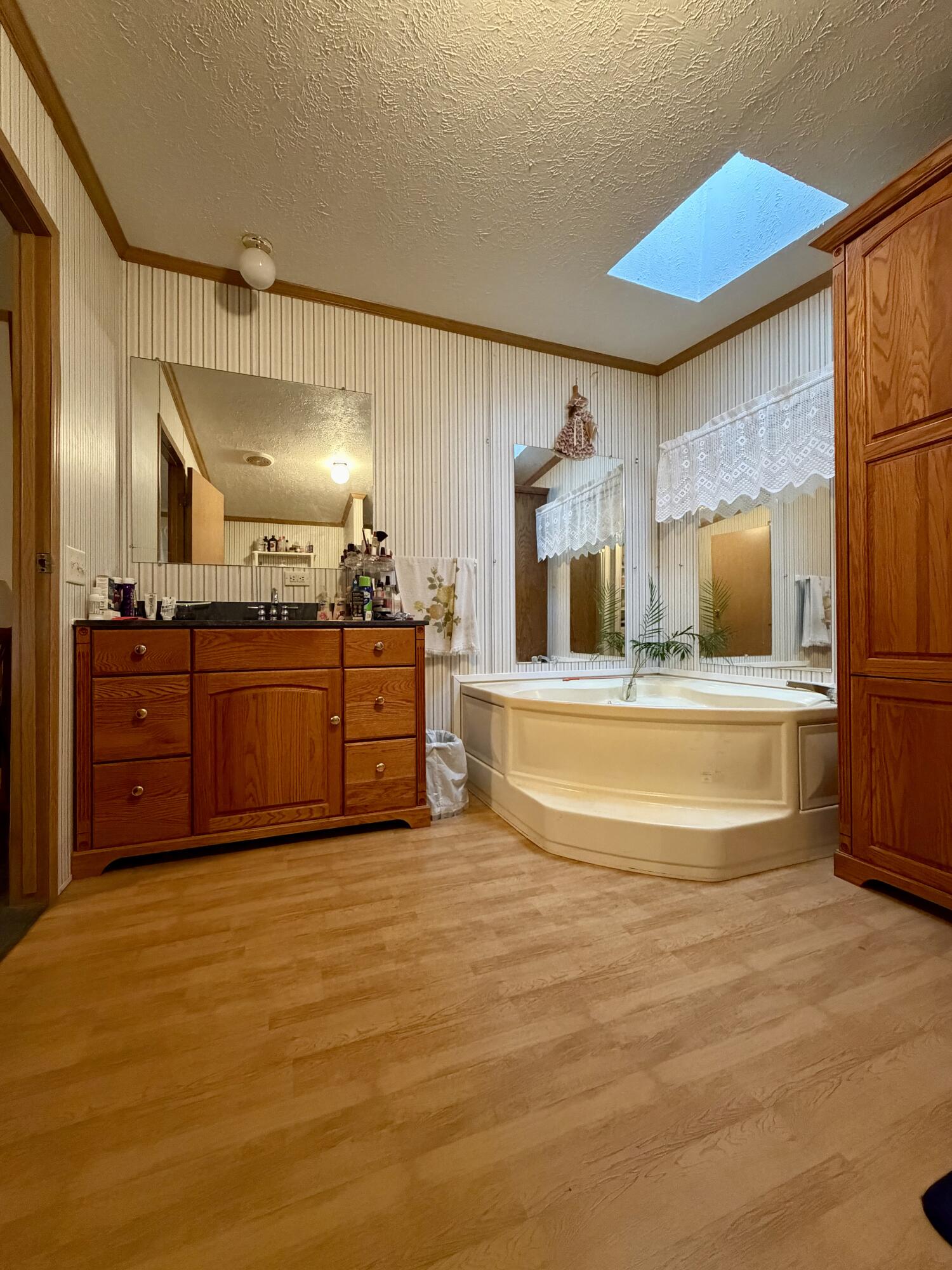100 Blue Waters Drive Property Photo 13