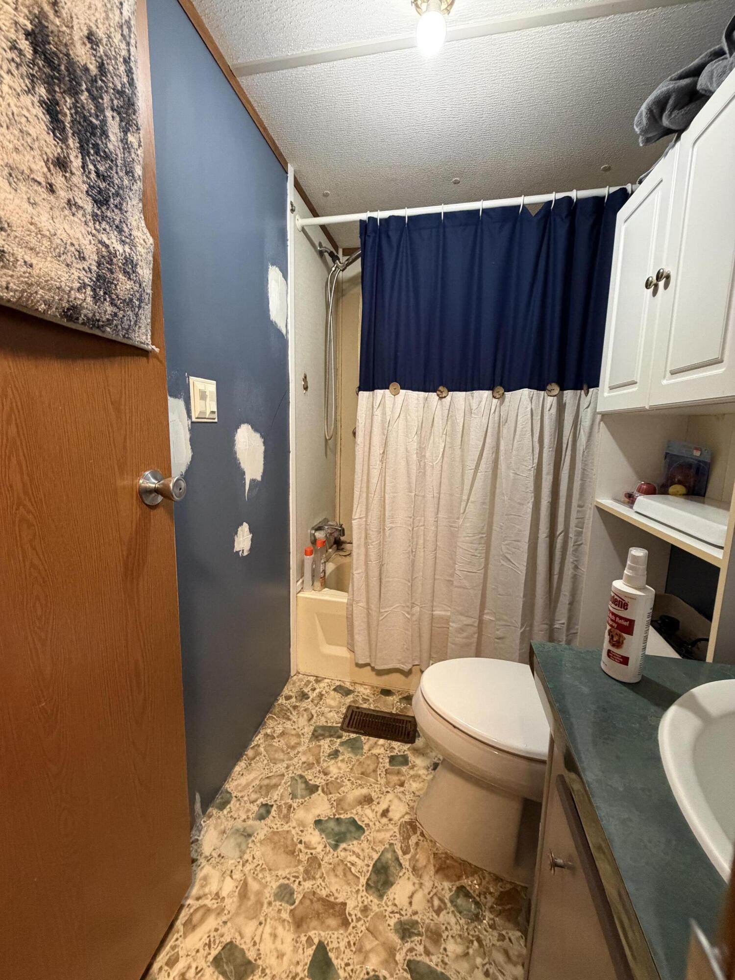 100 Blue Waters Drive Property Photo 22