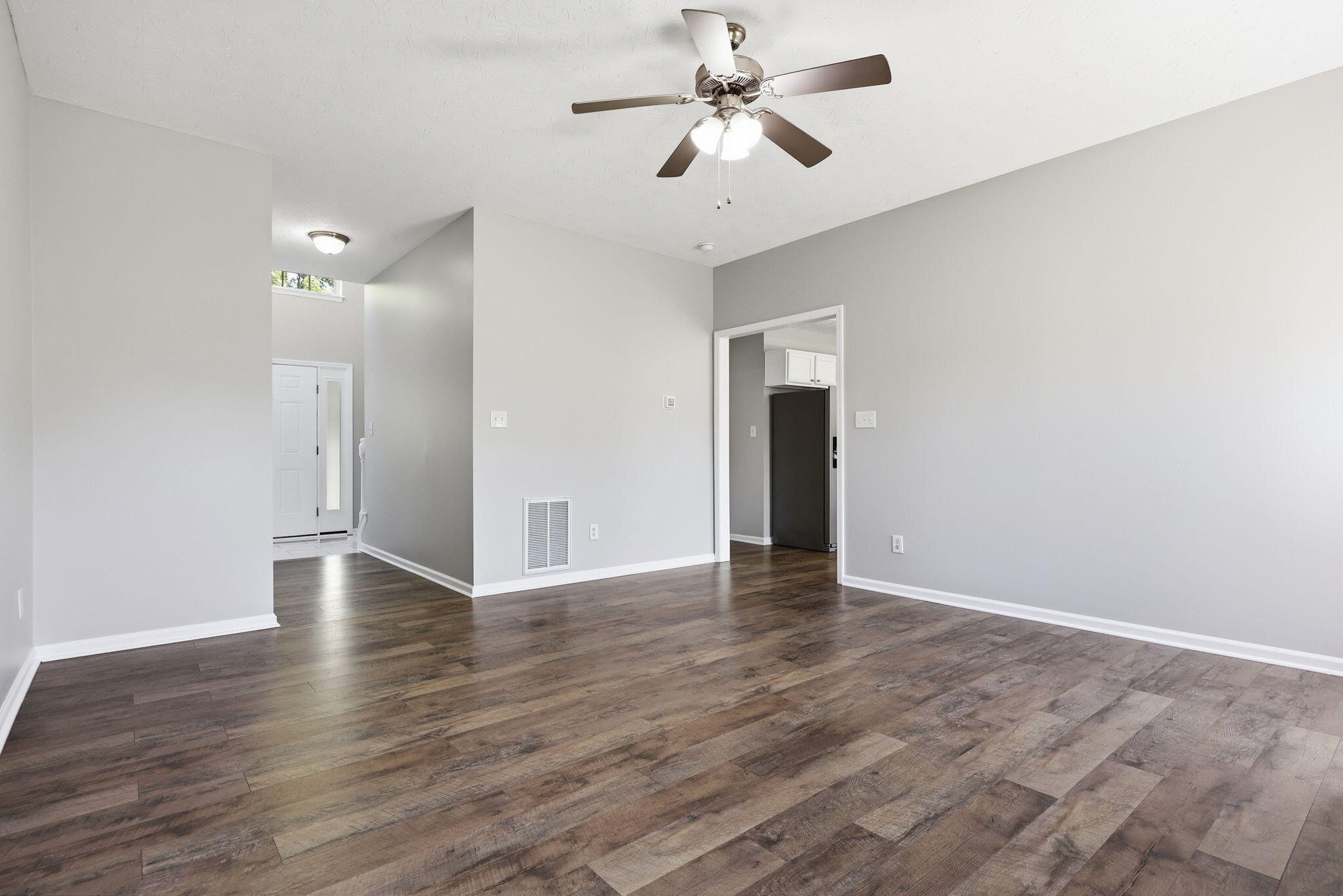 3732 Wargrave Walk Property Photo 15