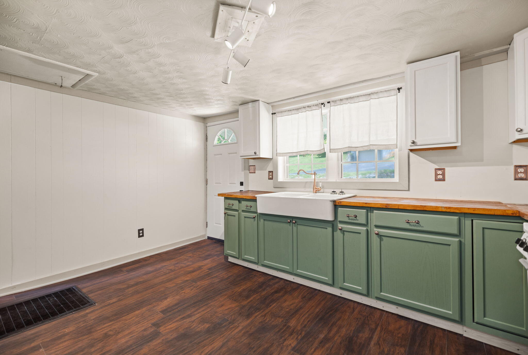 131 Barber Road Property Photo 12