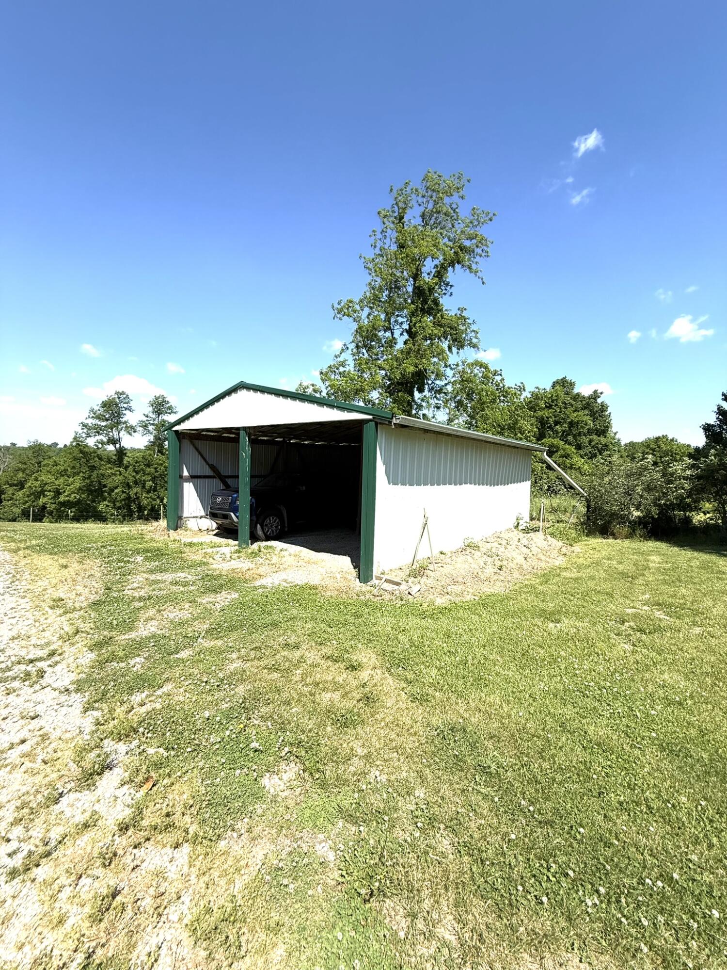 173 Brewer Way Property Photo 5