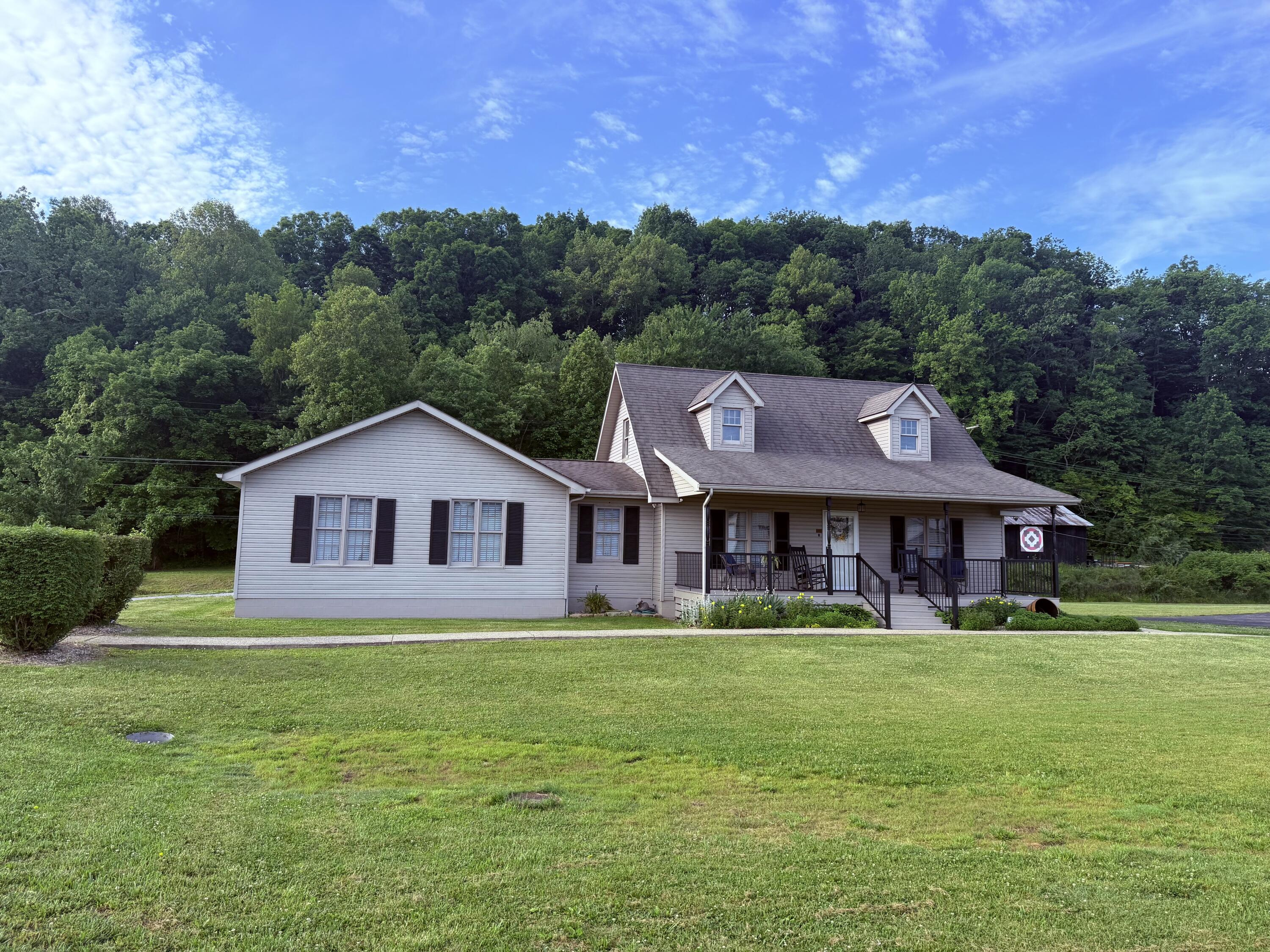 7055 W U.s. 60 Property Photo 3