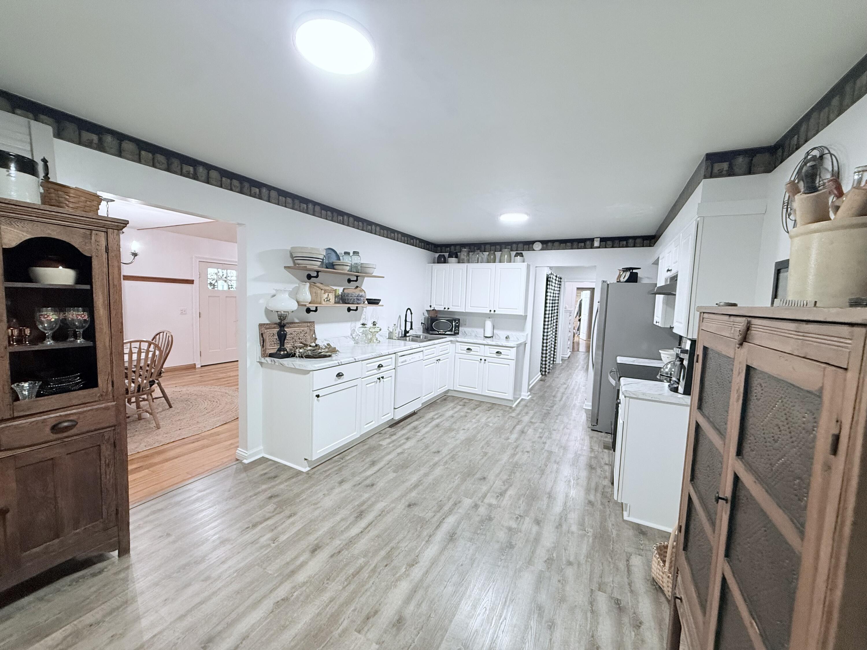 7055 W U.s. 60 Property Photo 11