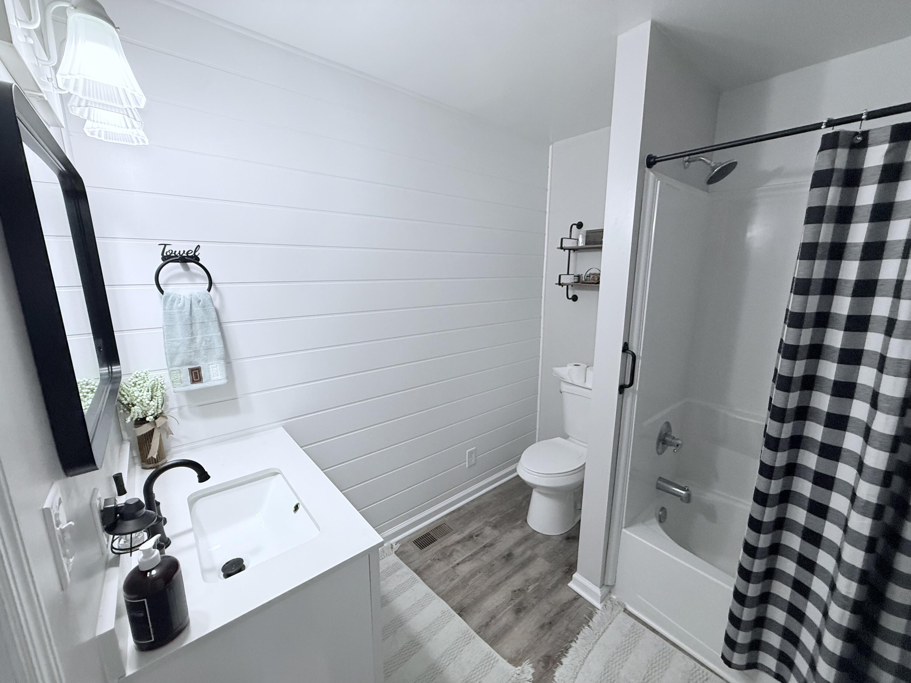 7055 W U.s. 60 Property Photo 20