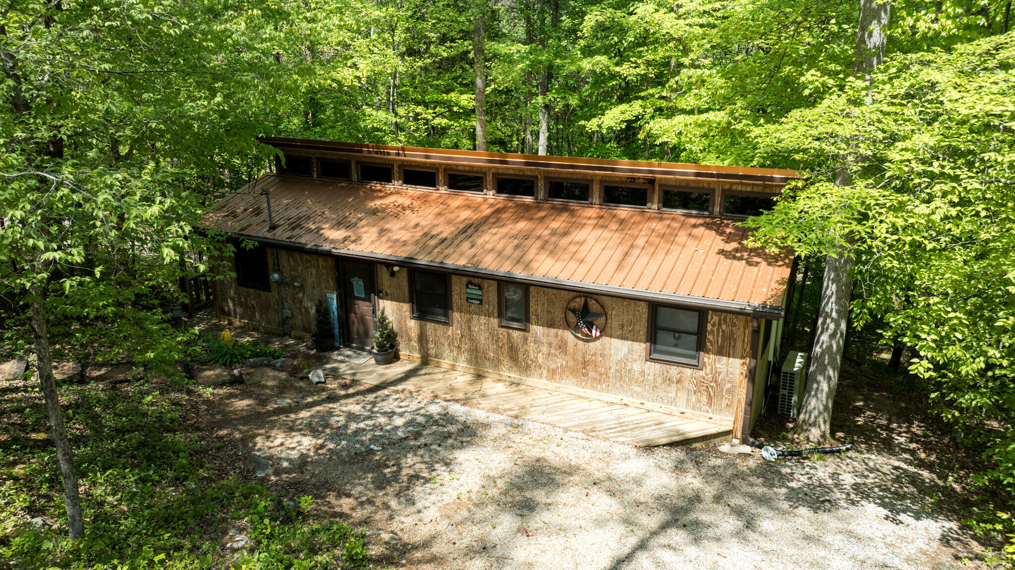 2040 Echo Point Road Property Photo 3