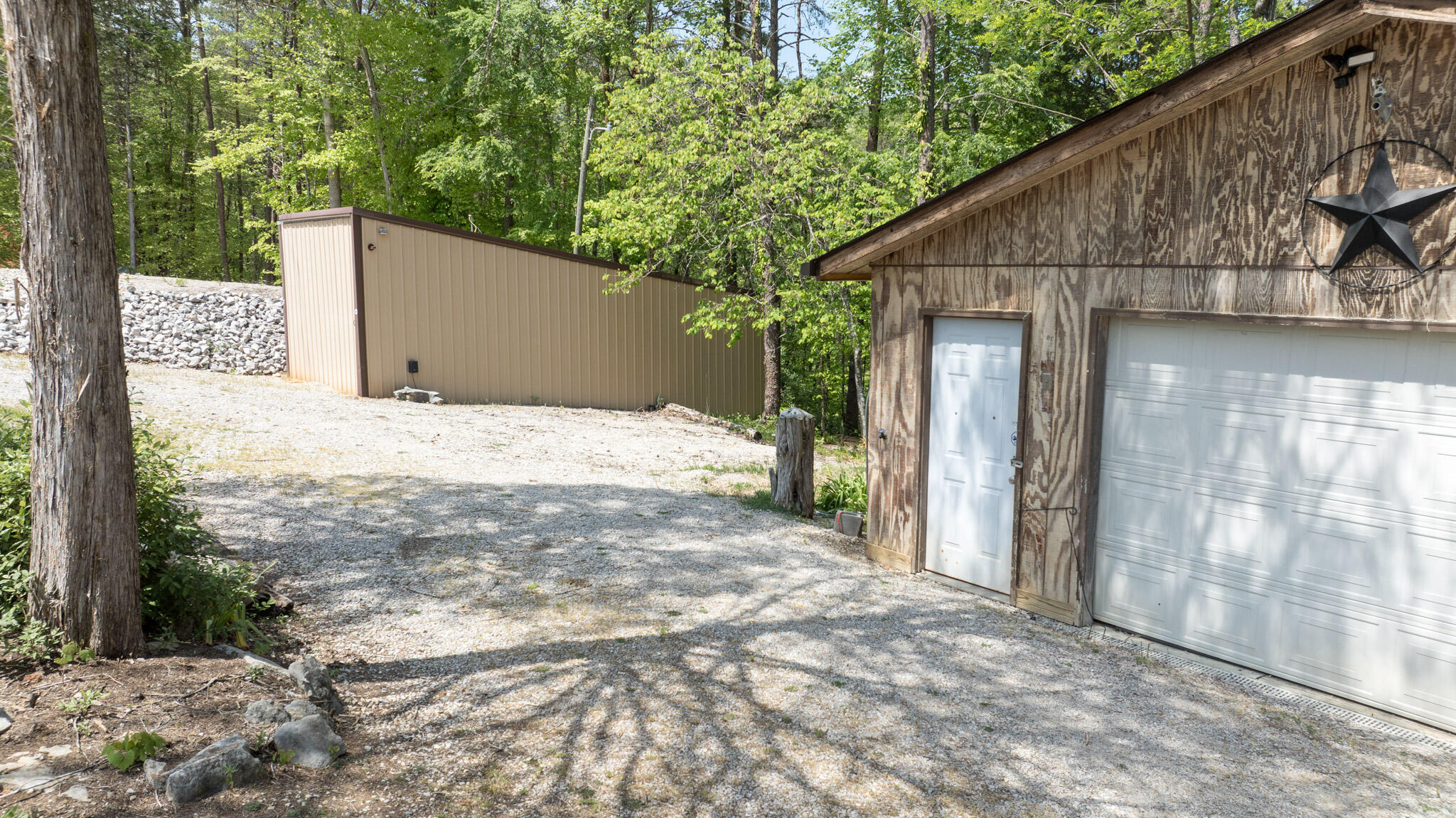 2040 Echo Point Road Property Photo 5