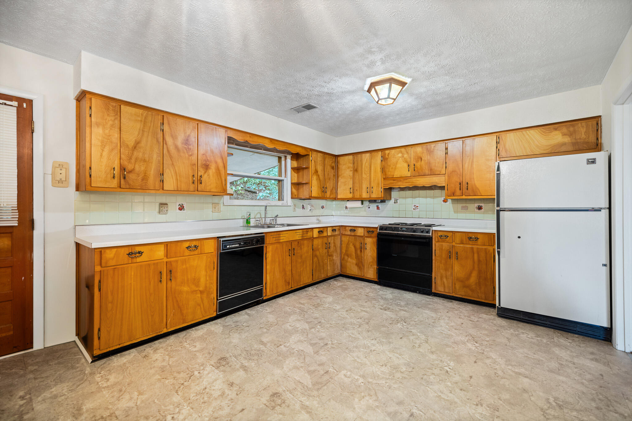 2371 State Highway 1568 Property Photo 17