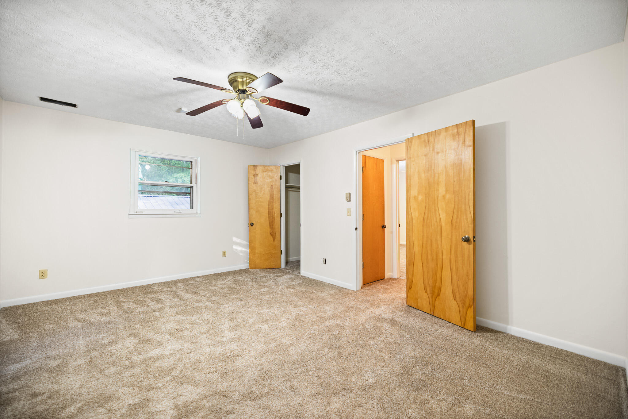 2371 State Highway 1568 Property Photo 22
