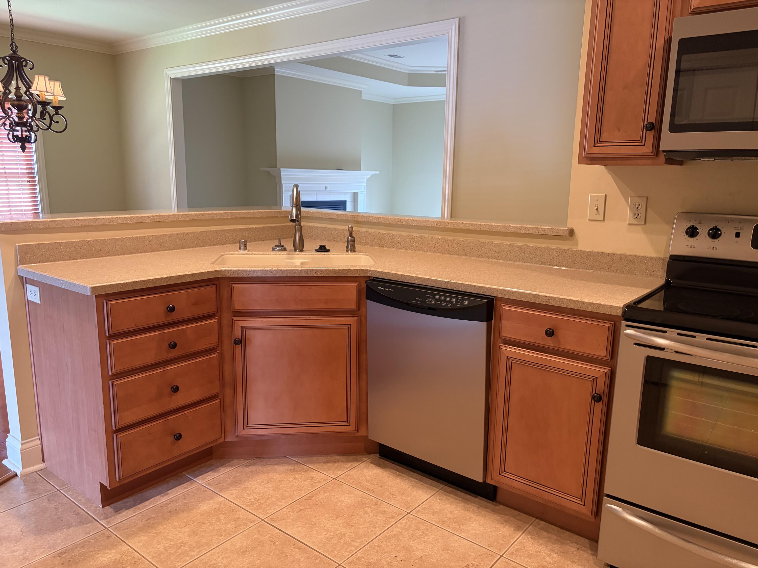 261 Clairmont Drive Property Photo 4