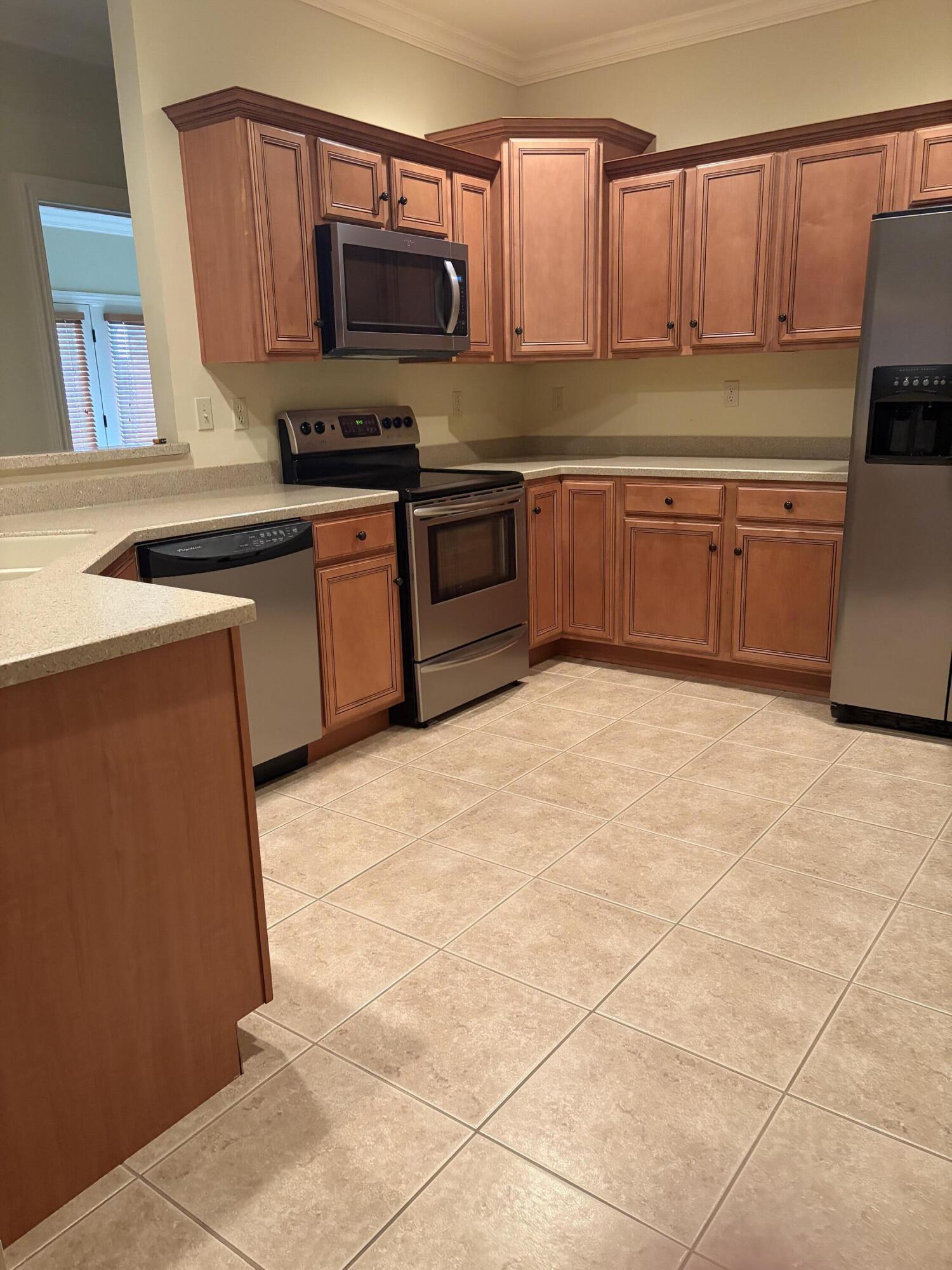 261 Clairmont Drive Property Photo 5